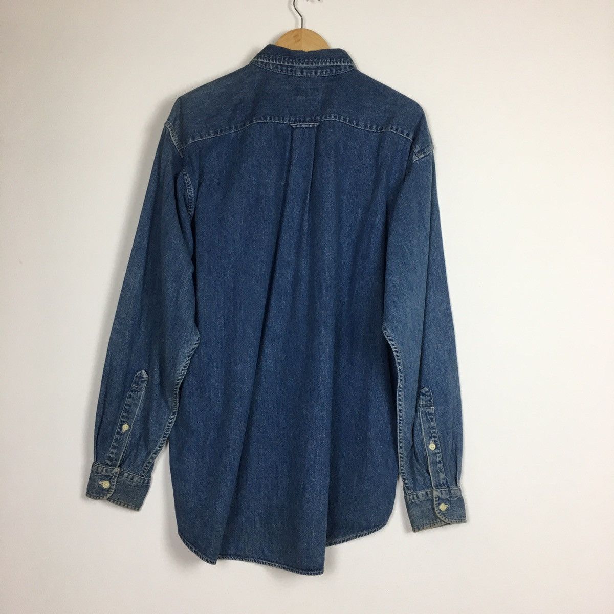 Uniqlo Vintage Uniqlo Single Pocket Denim Shirt Size US L / EU 52-54 / 3 - 6 Thumbnail