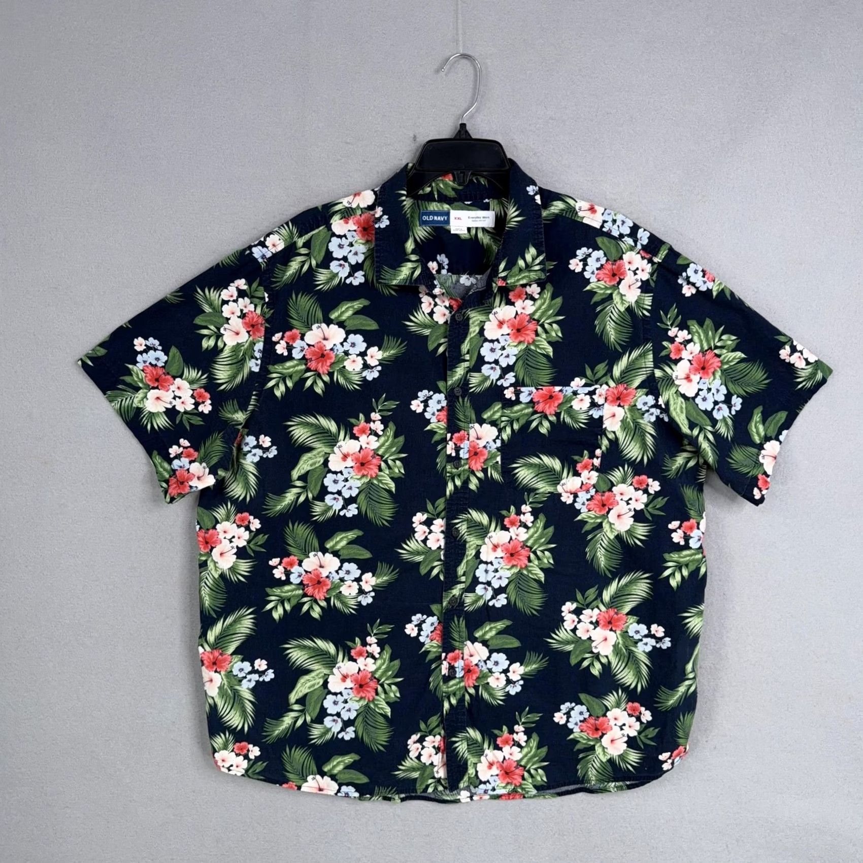 Old Navy Old Navy Shirt Mens 2XL Blue Floral Hawaiian Sailboat Aloha Button Up Lot of 2 Size US XXL / EU 58 / 5 - 7 Thumbnail