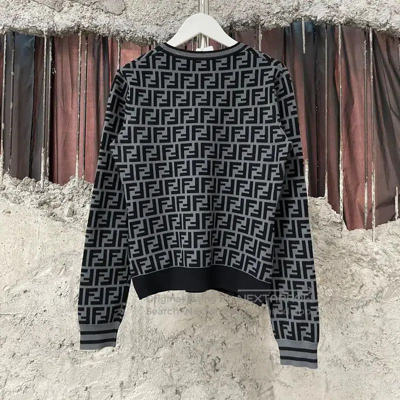 Fendi Fendi Black Long Sleeve Knit Sweater for Women . Size XXS / US 00 / IT 34 - 2 Thumbnail
