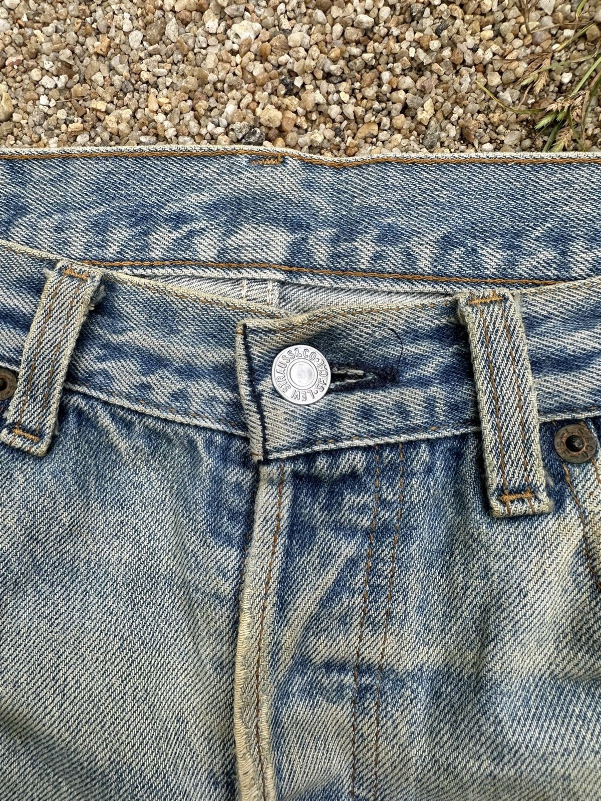 Levi's × Vintage Vtg Levis 501xx distress denim Size US 33 - 6 Thumbnail