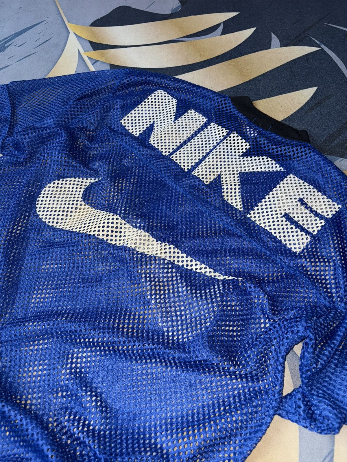 Nike Vintage Nike Big Swoosh Mesh Jersey Blue Y2K Size US L / EU 52-54 / 3 - 4 Thumbnail