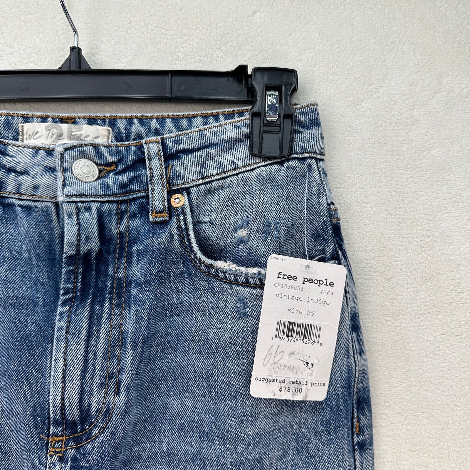 Free People FREE PEOPLE SIZE 25 DAKOTA STRAIGHT LEG JEAN MEDIUM WASH 0B1 Size 25" / US 0 / IT 36 - 3 Thumbnail