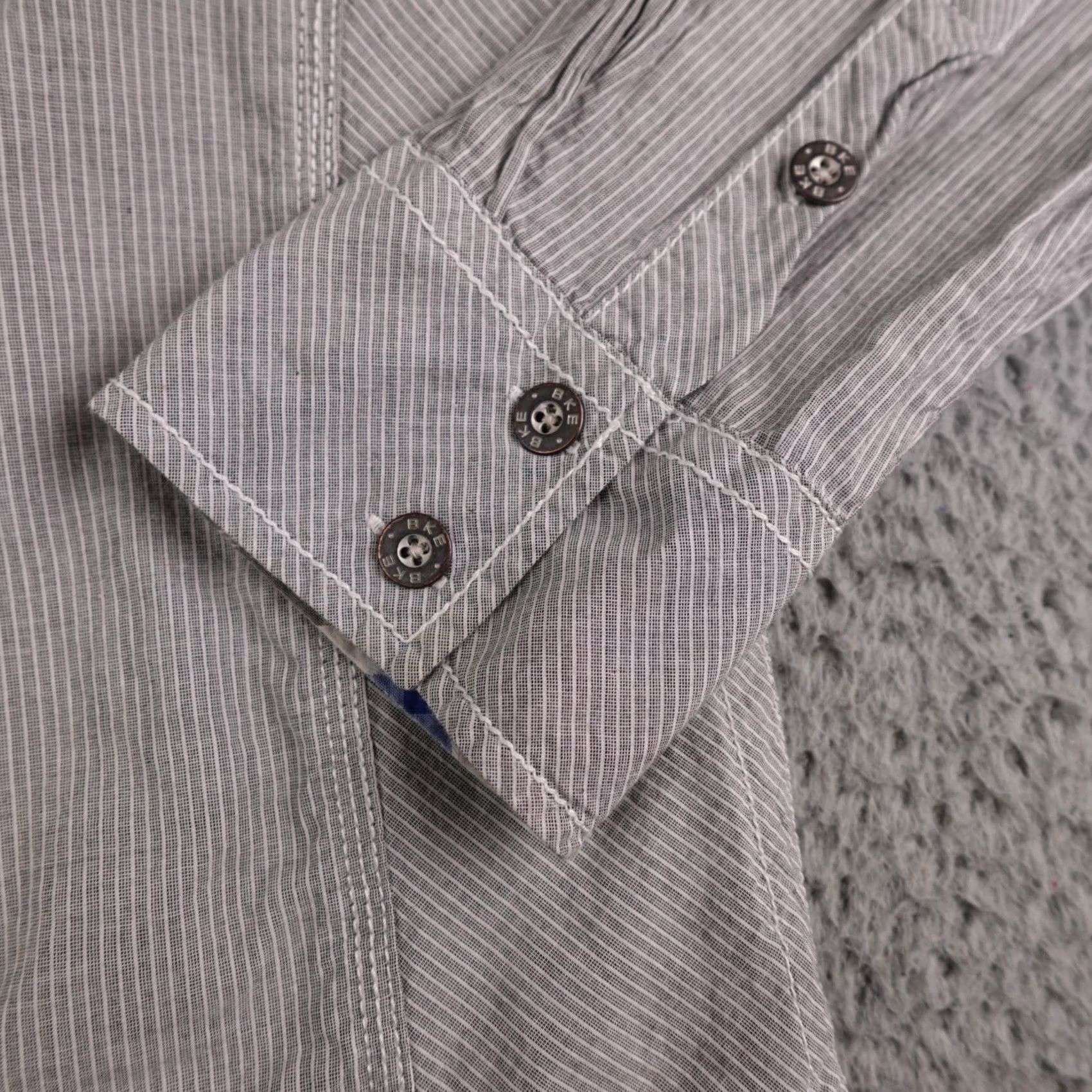BKE Mens BKE Shirt Gray White Striped Athletic Fit Long Sleeve Button XL Size US XL / EU 56 / 4 - 6 Thumbnail