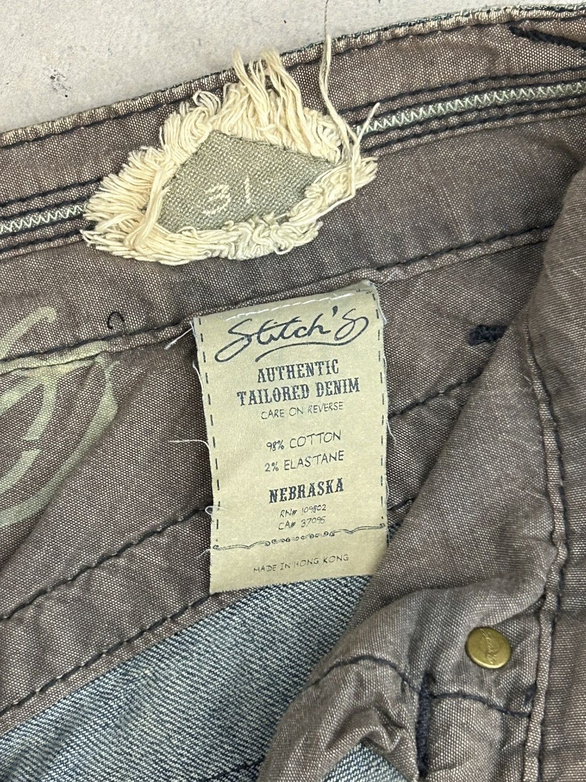Le Grande Bleu (L.G.B.) Vintage Flare Stitch’s Tailored Denim Japan Uroboro Dirty Size US 32 / EU 48 - 18 Thumbnail