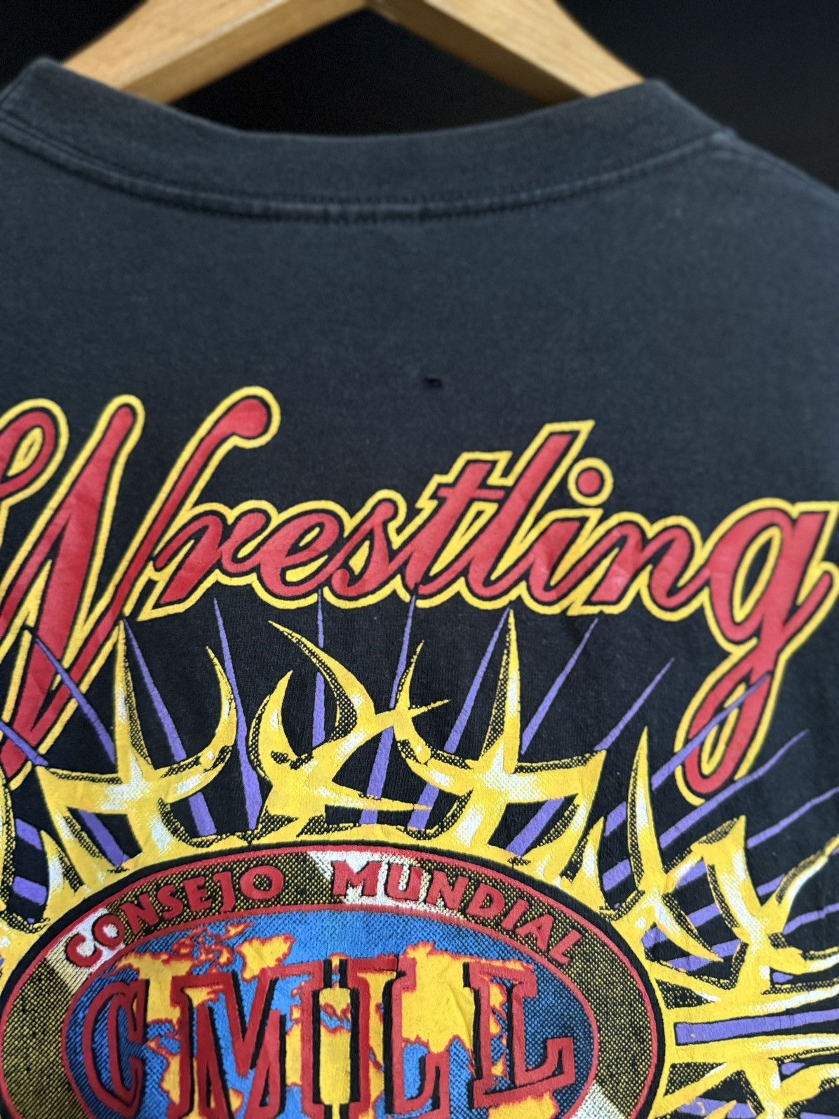 WWF Vintage Consejo Mundial Vs De Luca Libre Wrestling Sport Tee Size US L / EU 52-54 / 3 - 7 Thumbnail