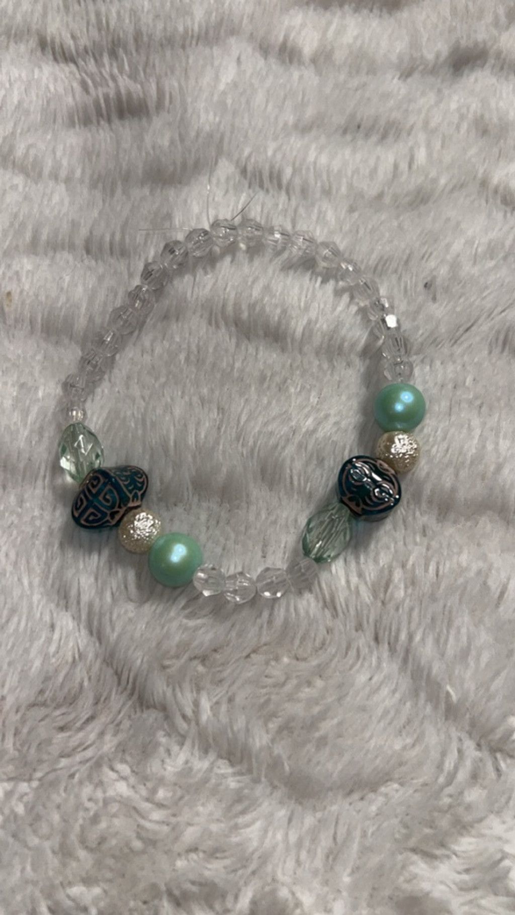 The Unbranded Brand Women's Unbranded Beaded Bracelet One Size Clear Teal Size ONE SIZE - 2 Thumbnail