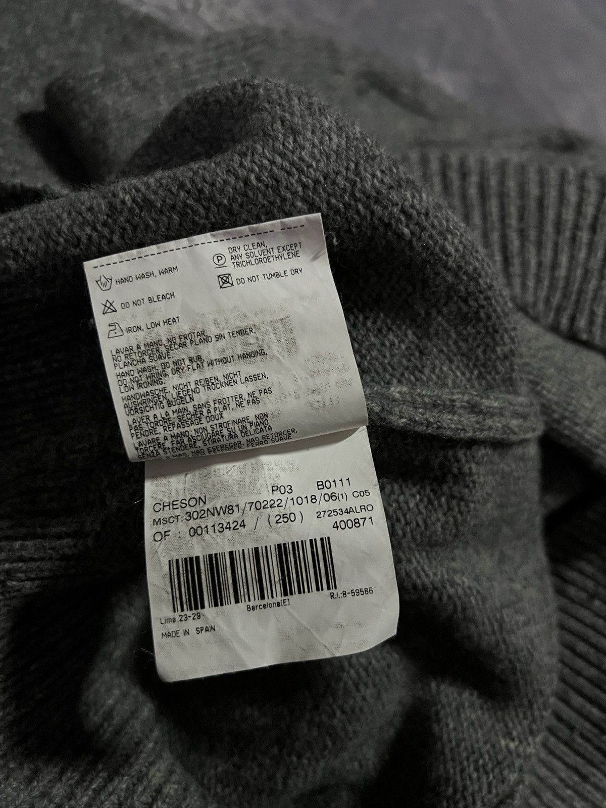 Burberry Vintage Burberry London Wool Logo Sweater Knit Streetwear Size US M / EU 48-50 / 2 - 6 Thumbnail