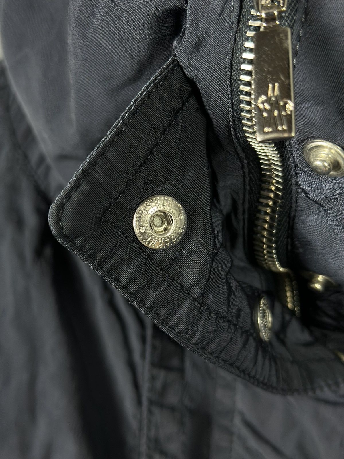 Moncler MONCLER Shimmer Lightweight Jacket Windbreaker Giubbotto Size M / US 6-8 / IT 42-44 - 10 Thumbnail