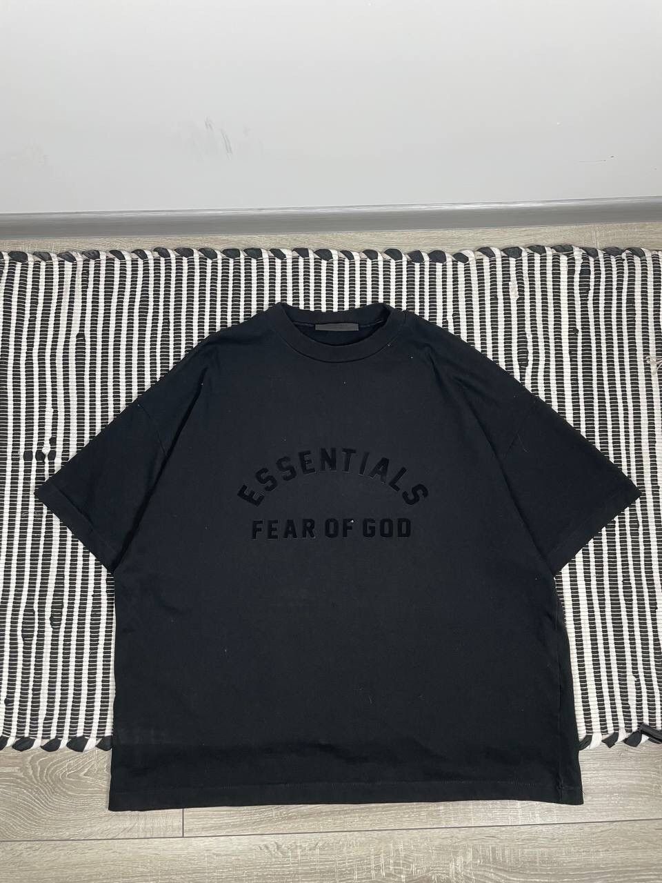 Fear of God Essentials Fear Of God Oversized Sun Faded Tee T-Shirt Y2K Size US M / EU 48-50 / 2 - 1 Thumbnail