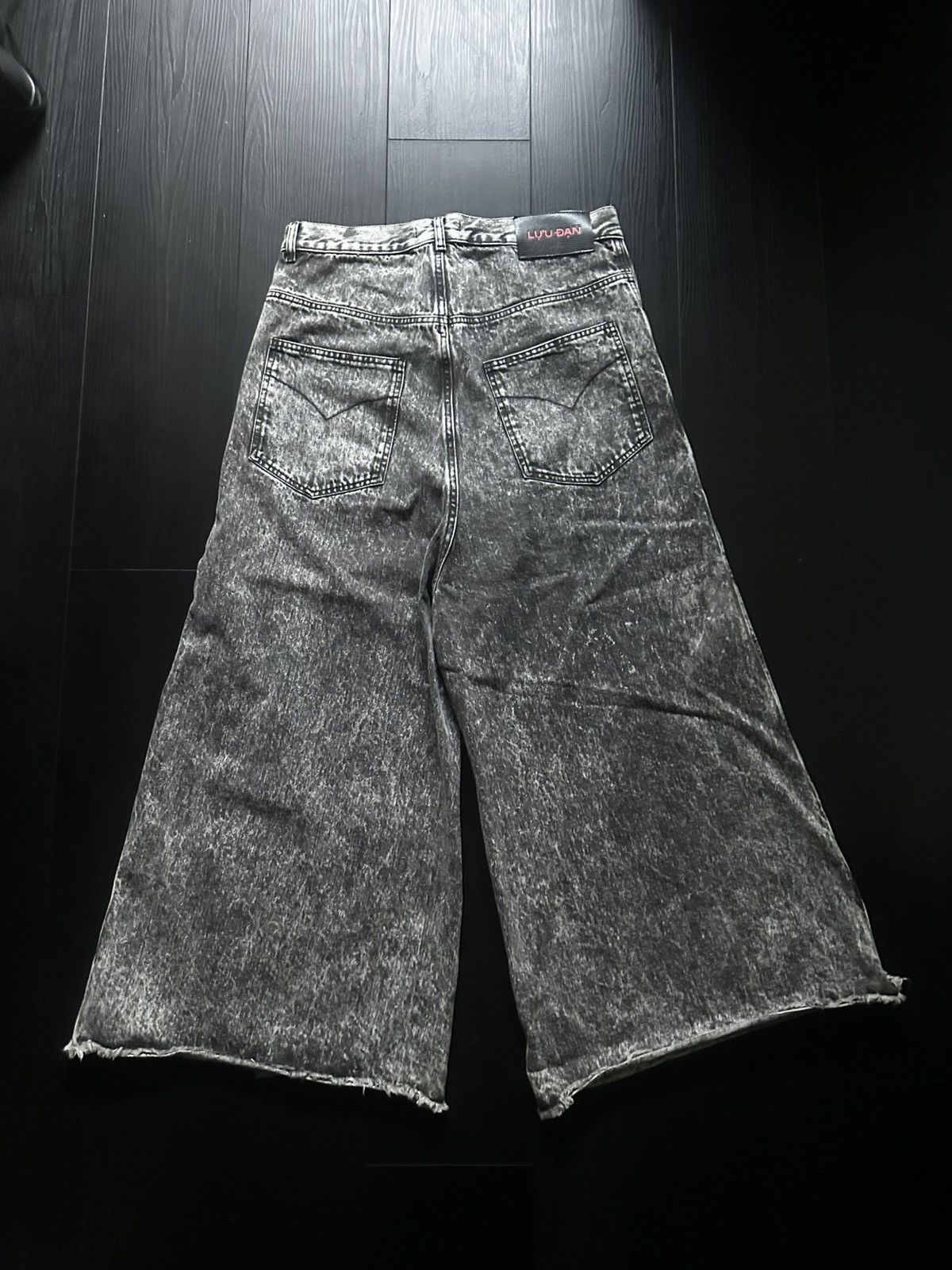 LUU DAN LU’U DAN Black/Grey Wide Cropped Jeans Size US 32 / EU 48 - 2 Thumbnail