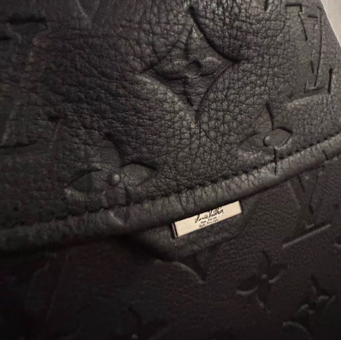 Louis Vuitton Monogram embossed utility leather jacket Size US M / EU 48-50 / 2 - 5 Thumbnail