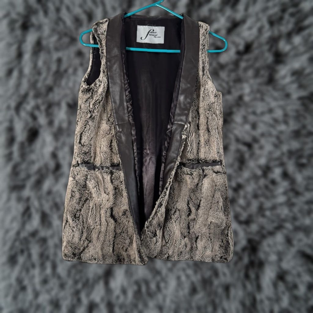 Vintage Faux Frenzi by Dena Faux Fur Vest S Women Brown Regular Size Small Boho Festival Cozy Indie Layering Lagenlook Vest Size S / US 4 / IT 40 - 1 Thumbnail