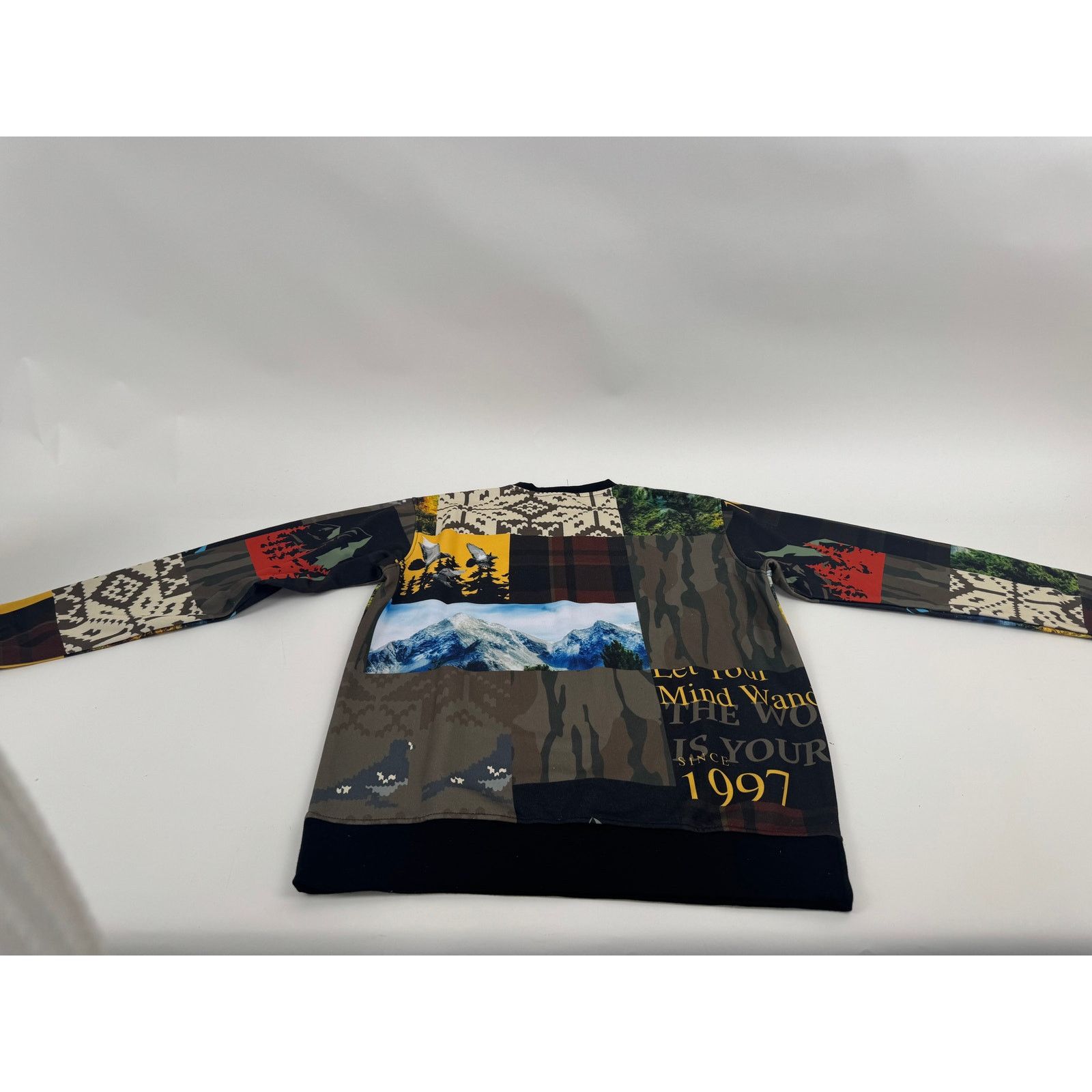Other Jeff Staple NWT Long Sleeve All Over Print Sweatshirt Size L Size US L / EU 52-54 / 3 - 3 Thumbnail