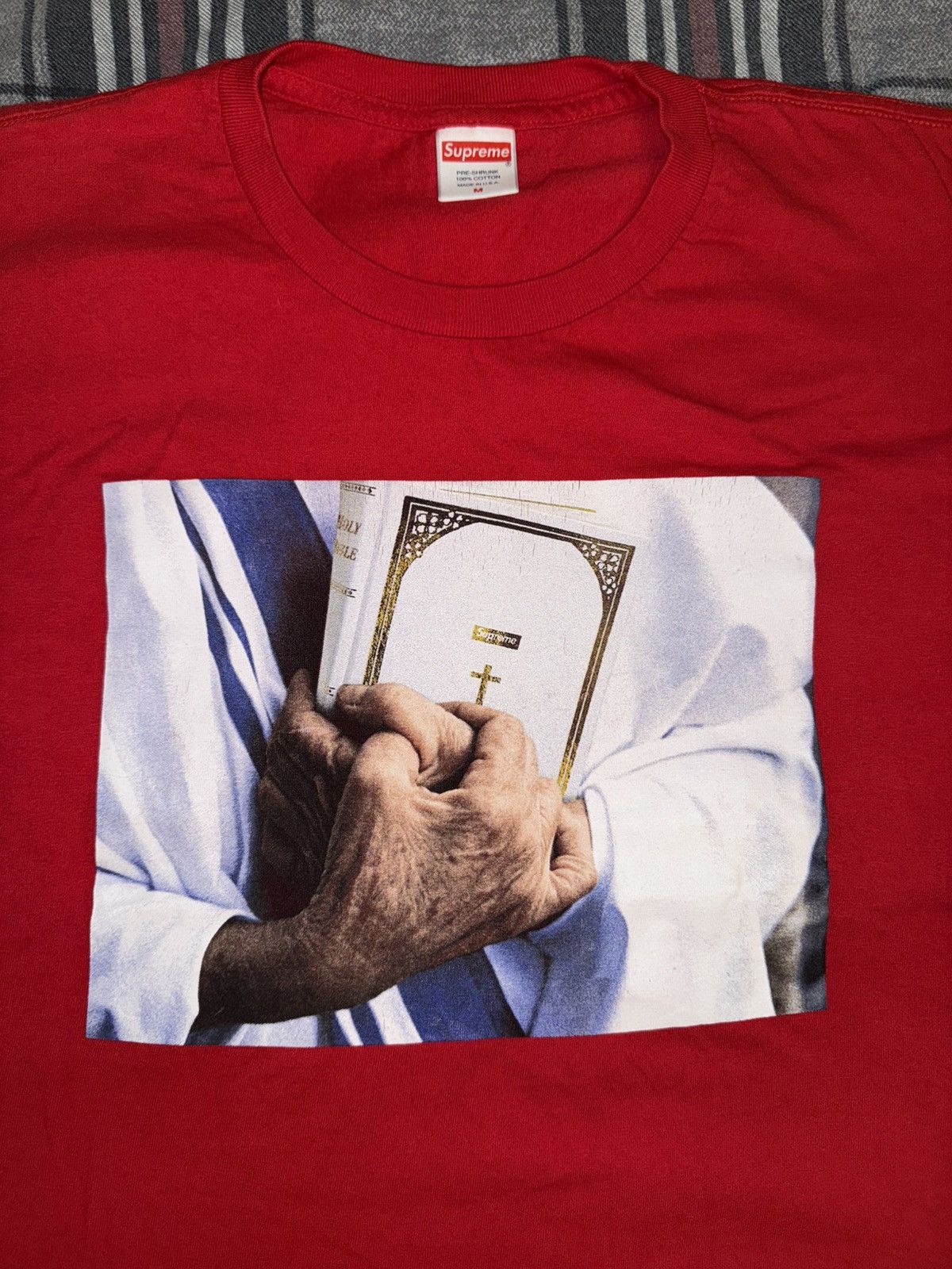 Supreme Supreme Bible Tee Size M Size US M / EU 48-50 / 2 - 2 Thumbnail