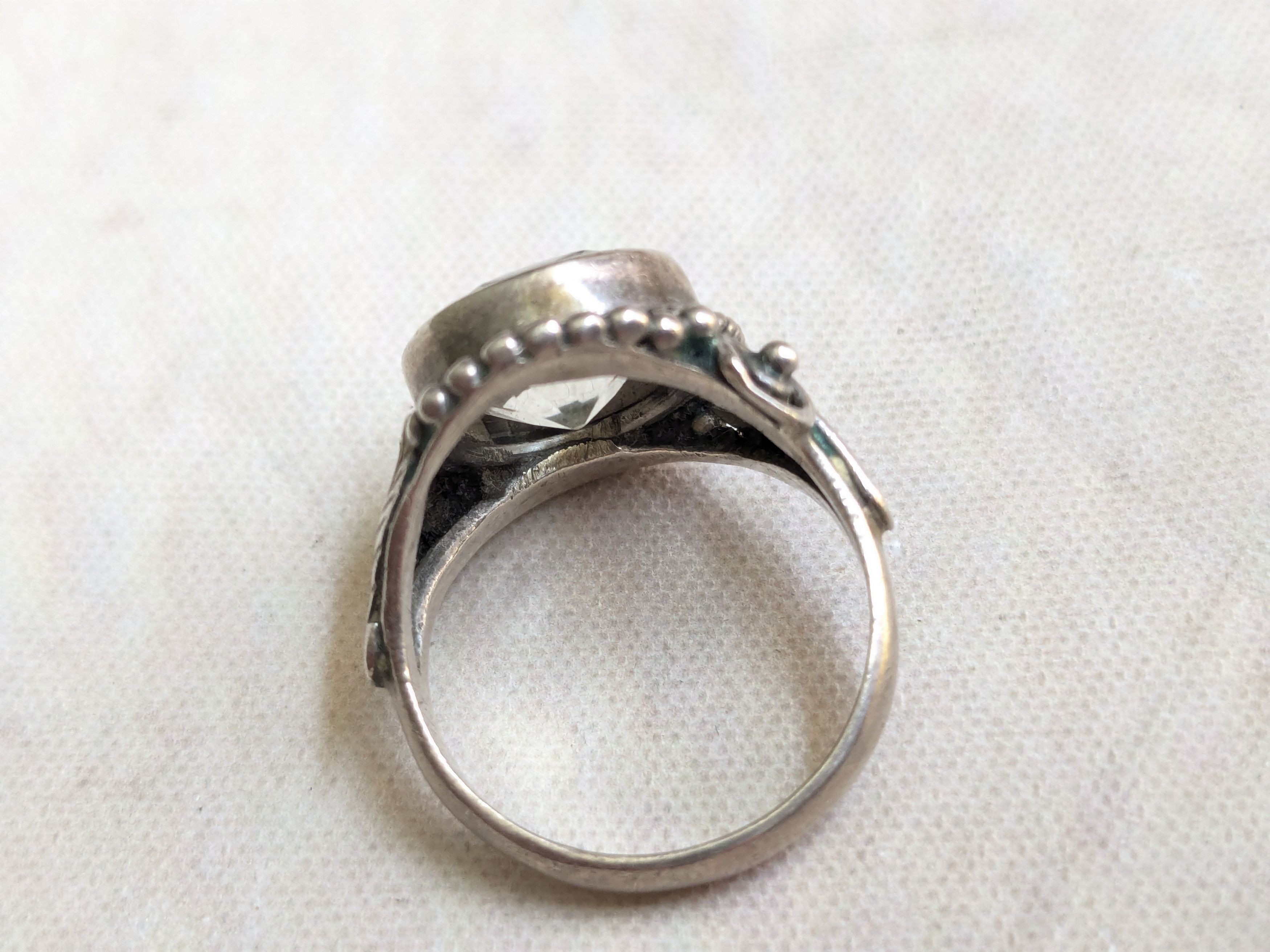 Jewelry × Vintage Sterling Silver Ring Clear Crystal Round Faceted 6.5 Size ONE SIZE - 8 Thumbnail