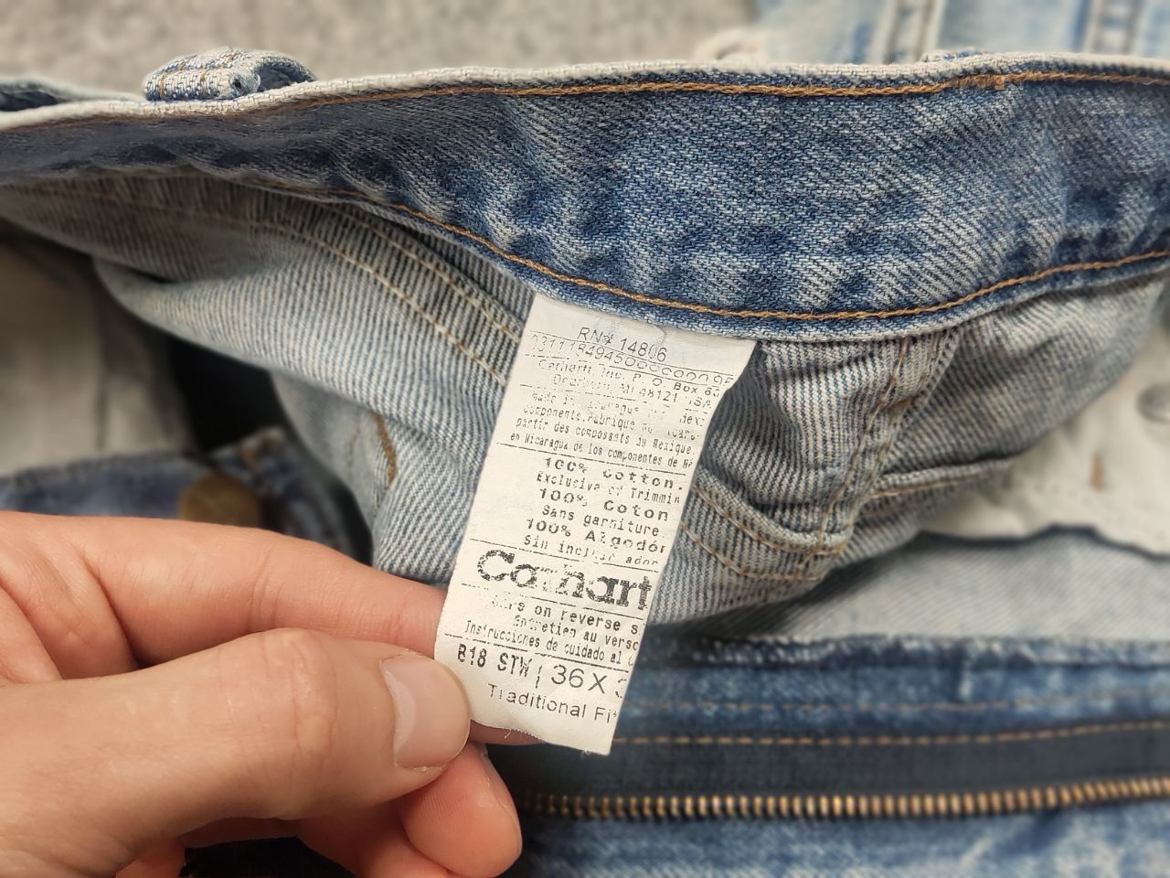Carhartt Vintage 90's USA Carhartt Faded Blue Distressed Denim Jeans Size US 34 / EU 50 - 18 Thumbnail