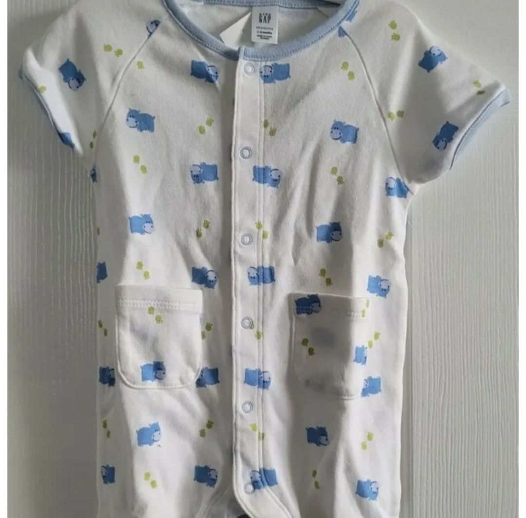 Gap NWT Baby GAP Blue Hippo One Piece Hat Bib Set 3-6 Months Size US XXS / EU 40 - 6 Thumbnail
