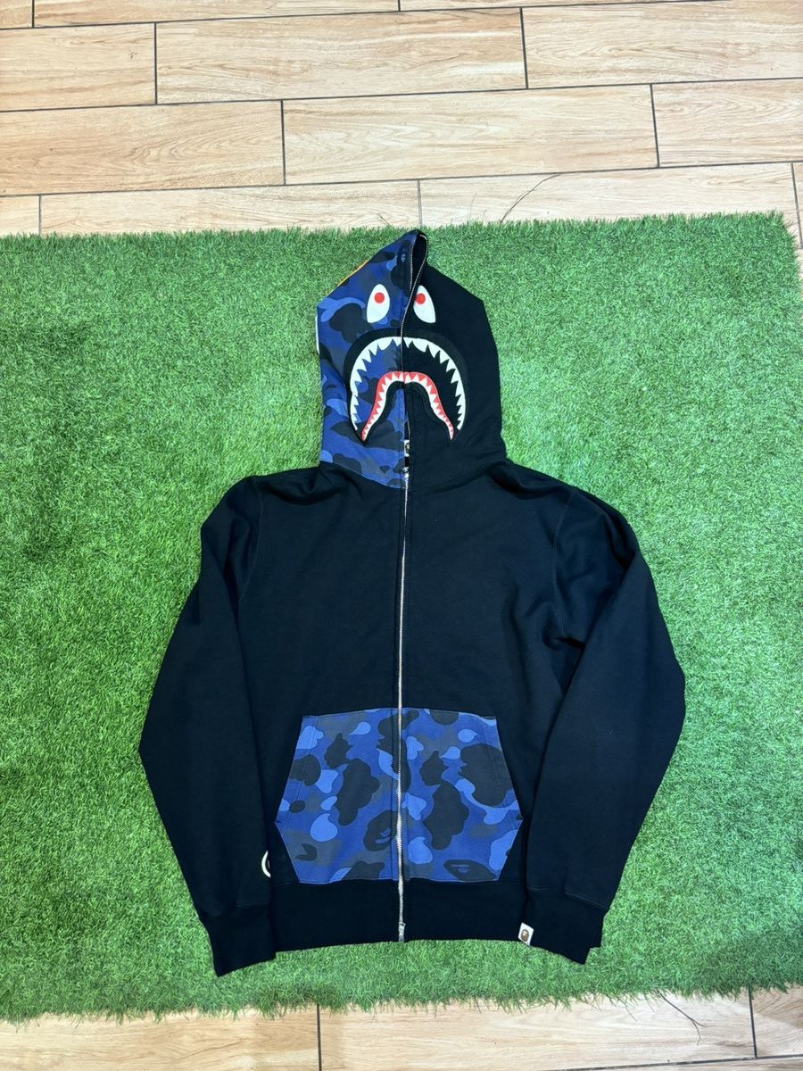Bape BAPE SHARK HOODIE BLUE CAMO SIZE XL NEW Size US XL / EU 56 / 4 - 1 Thumbnail