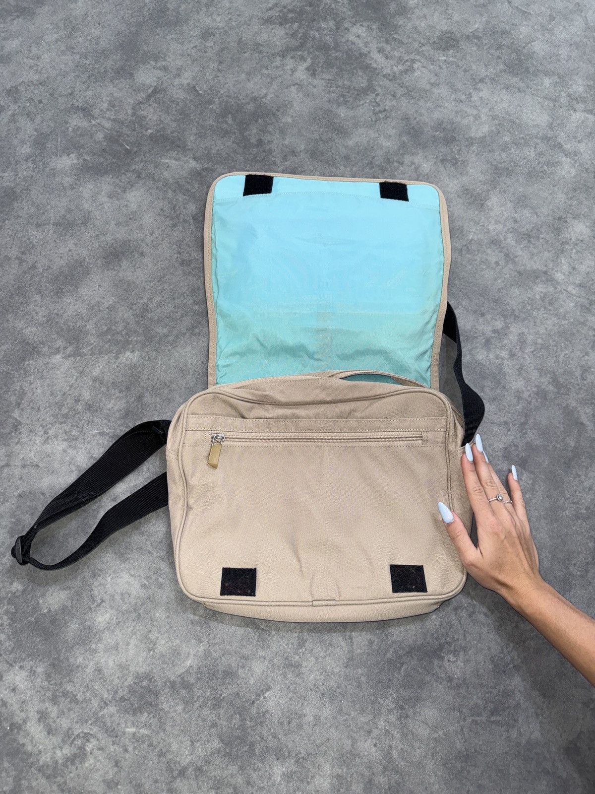 Nike Vintage nike bag shoulderbag khaki military style Size ONE SIZE - 4 Thumbnail