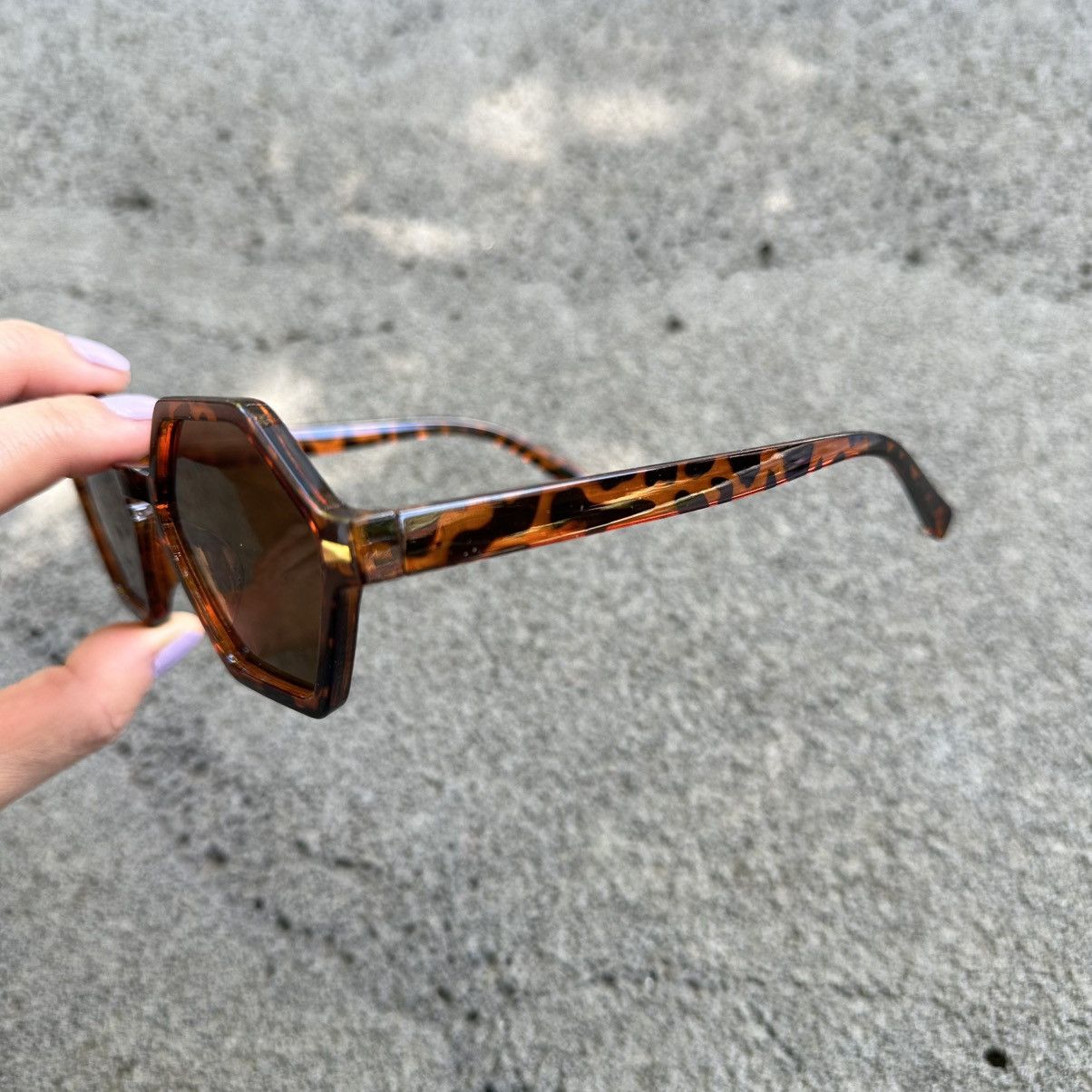 Other Y2K Unisex Sunglasses Retro Fashion Shades LE13126-01 Size ONE SIZE - 2 Thumbnail