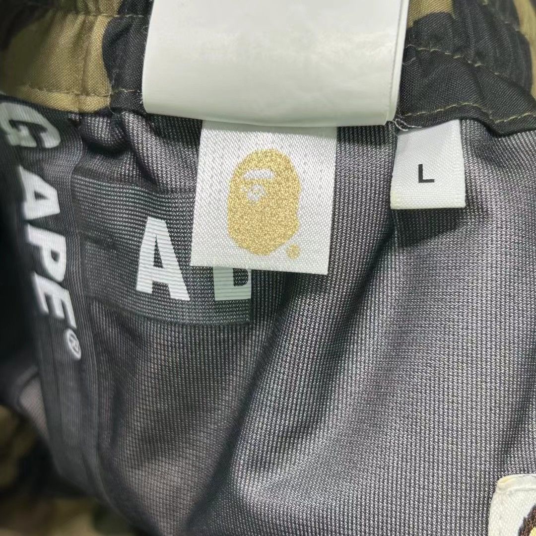 Bape BAPE SHARK PANT Size US 32 / EU 48 - 9 Thumbnail