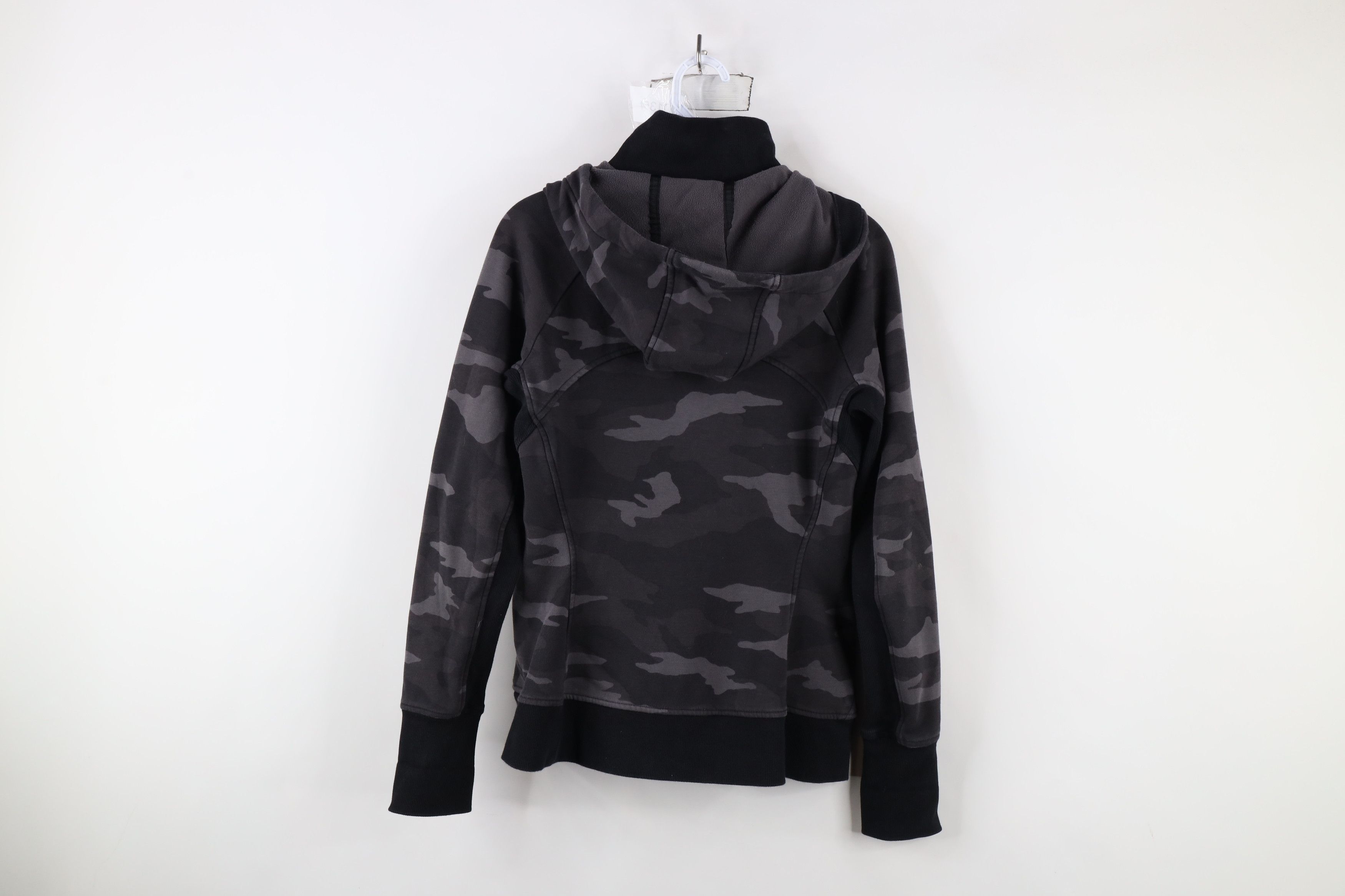 Athleta × Vintage Athleta Heavyweight Camouflage Full Zip Hoodie Sweatshirt Size S / US 4 / IT 40 - 11 Thumbnail