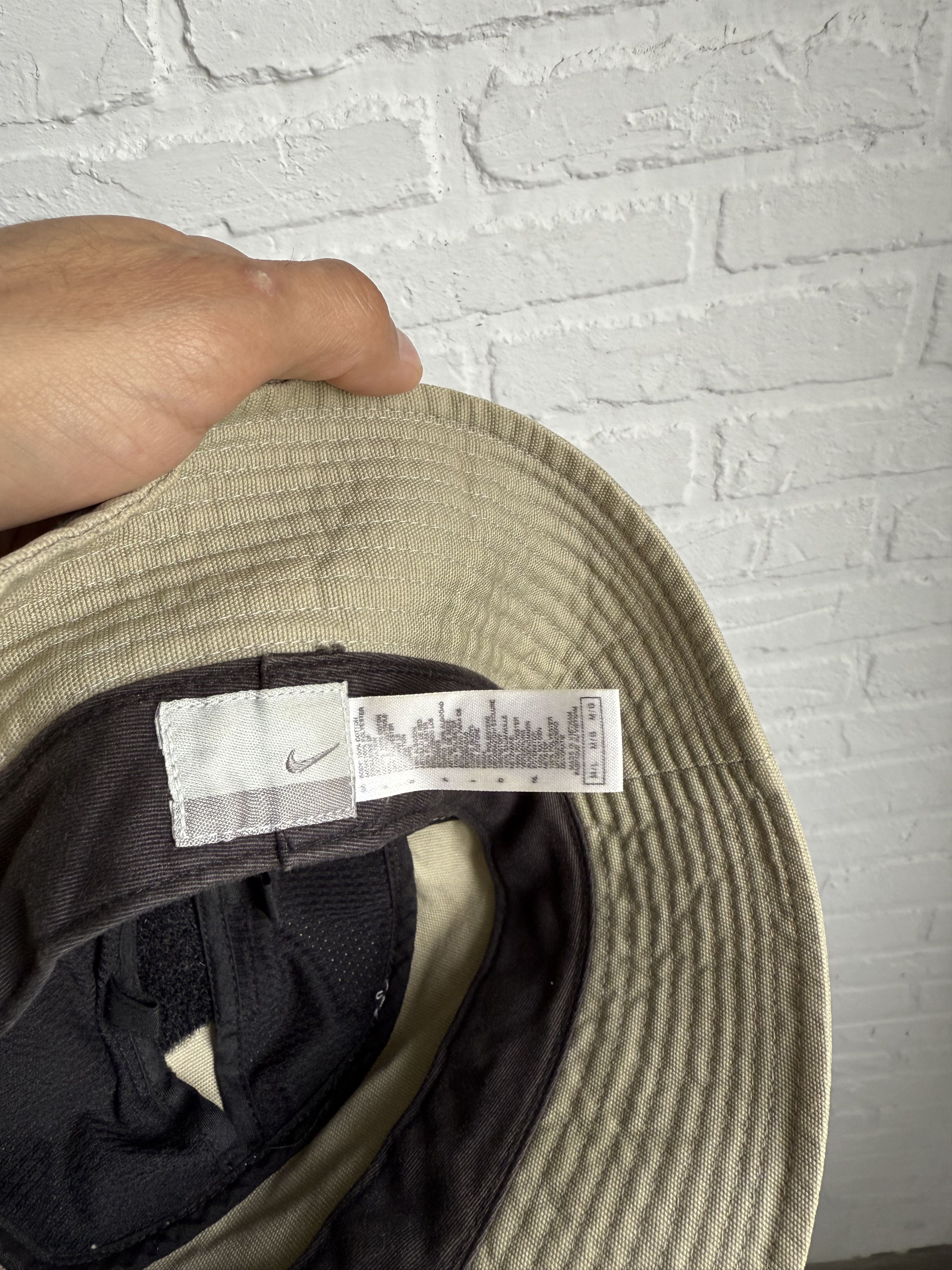 Nike RARE Vintage Nike bucket hat hidden pocket Size ONE SIZE - 2 Thumbnail