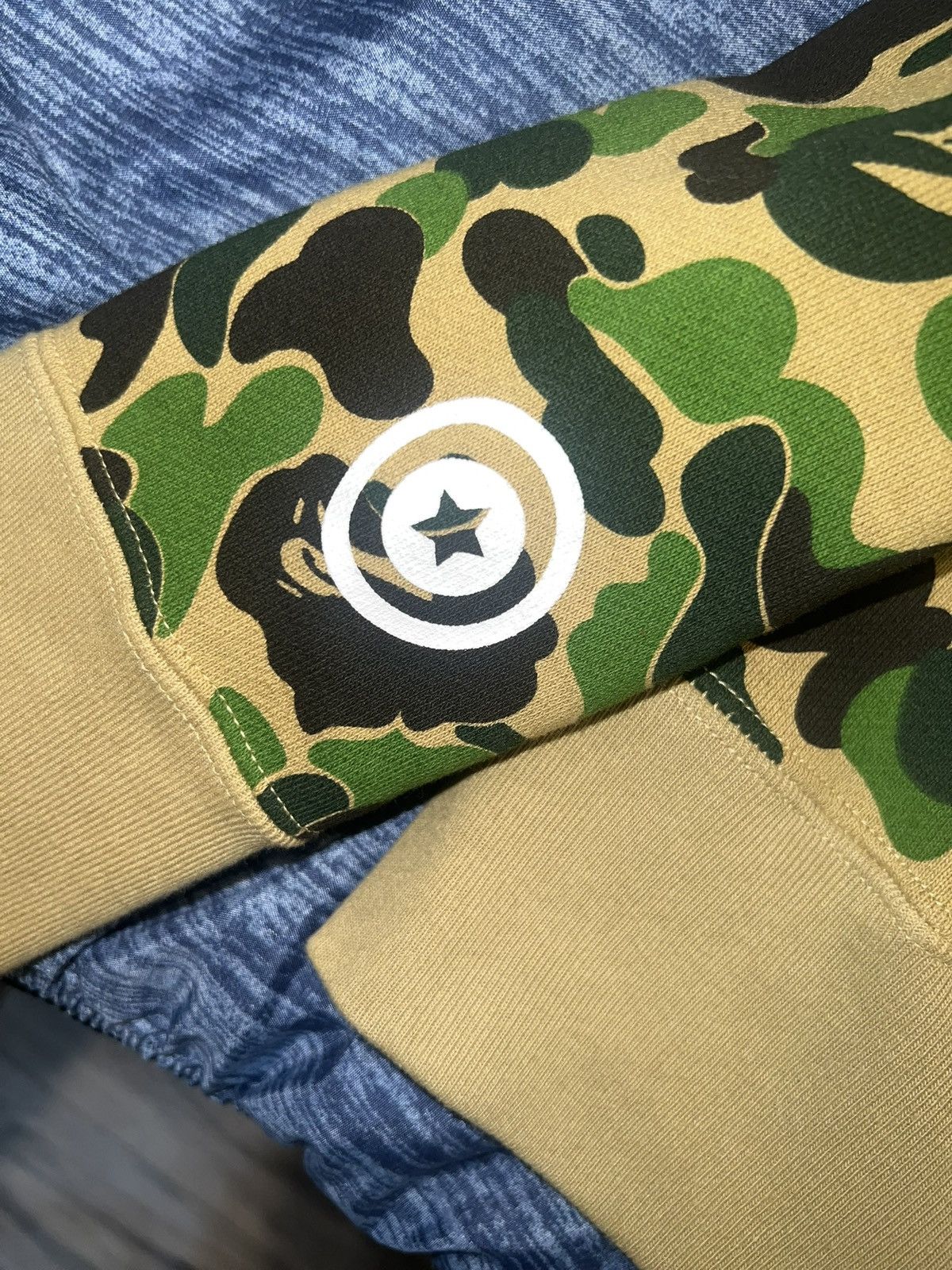 Bape Bape ABC Camo Double Shark Size US M / EU 48-50 / 2 - 10 Thumbnail