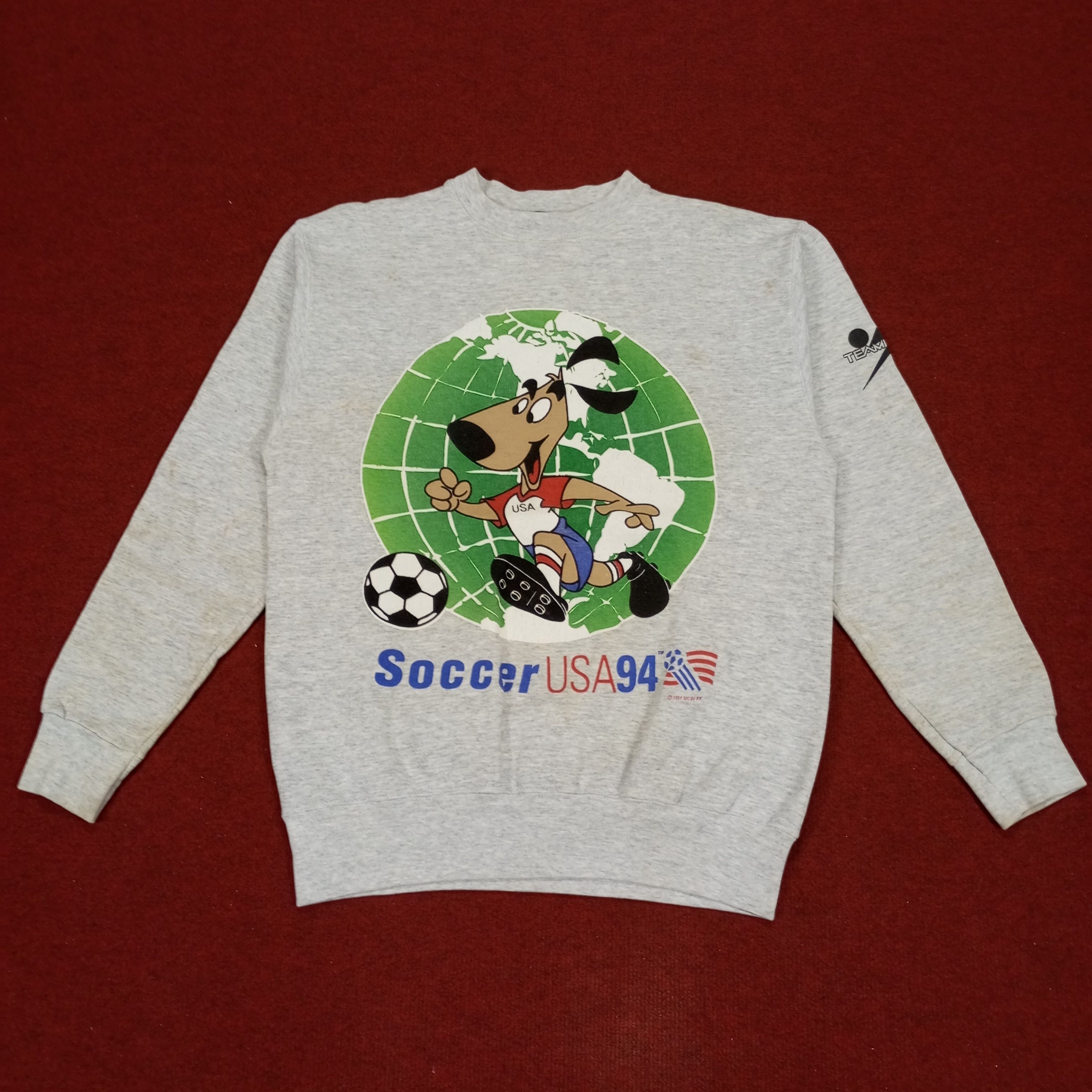 Vintage Soccer USA 94 Streetwear Style Vintage Sweatshirt Size US S / EU 44-46 / 1 - 1 Thumbnail