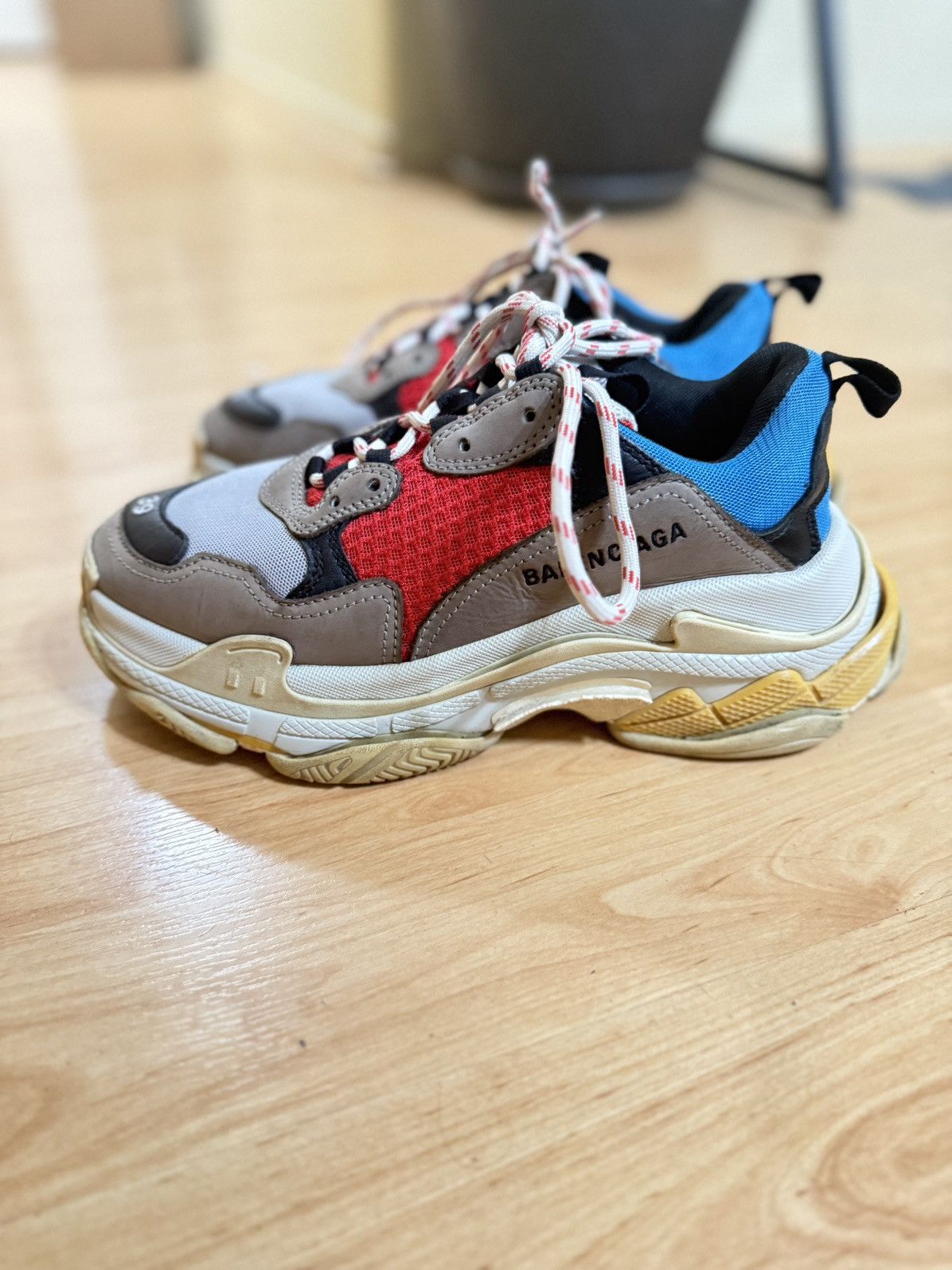 2018 Balenciaga triple s grey red blue