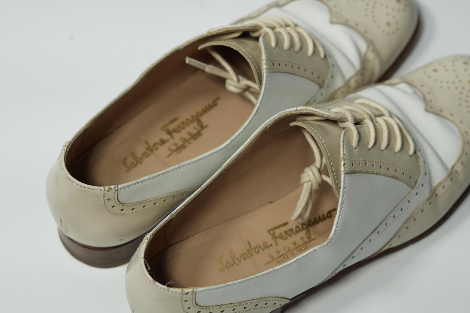 Salvatore Ferragamo Salvatore Ferragamo Shoes Women's 7 White Tan Wingtip Okford Size US 7 / EU 40 - 7 Thumbnail