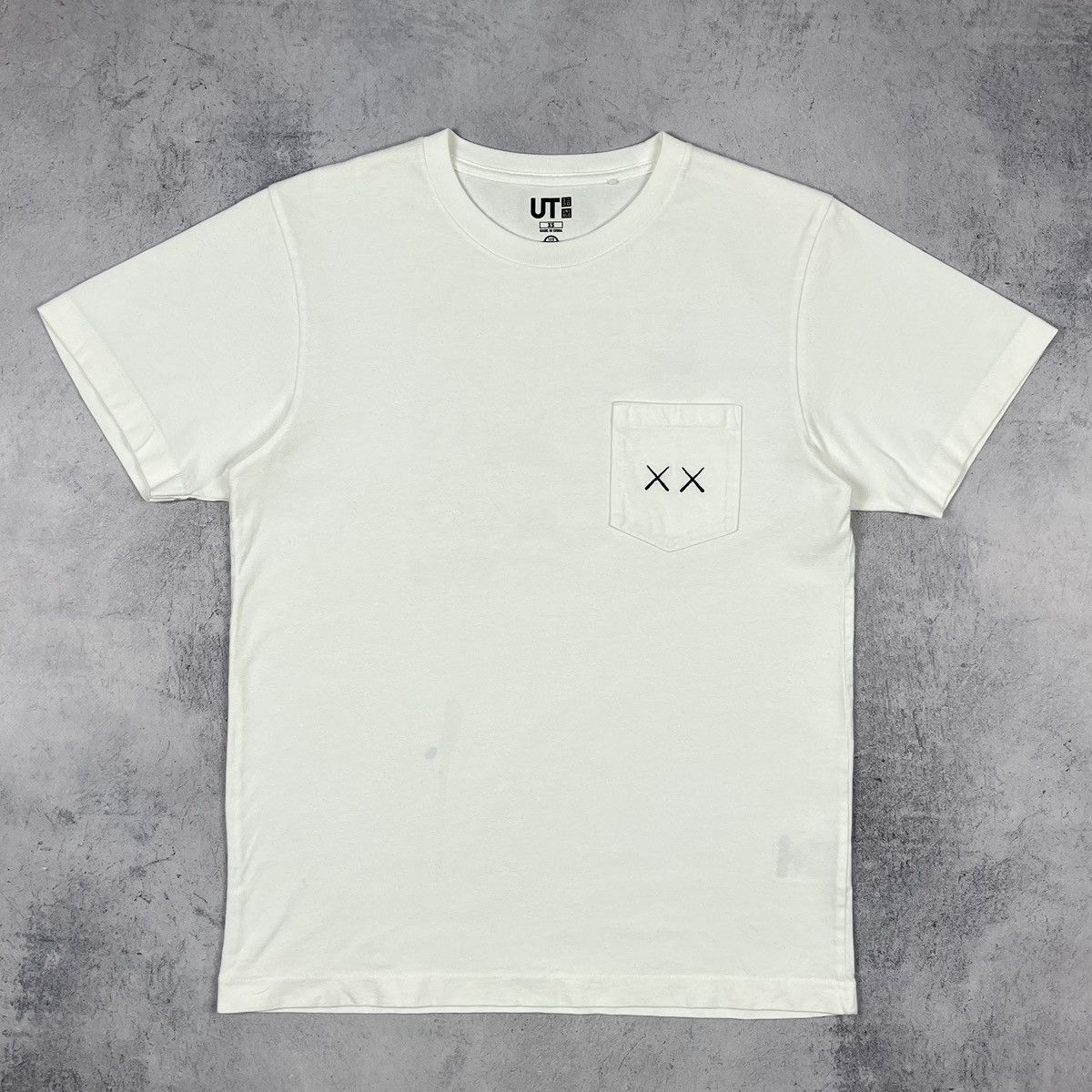 Kaws × Uniqlo Kaws x Uniqlo Sesame Street big logo y2k pocket tee Size US XS / EU 42 / 0 - 9 Thumbnail
