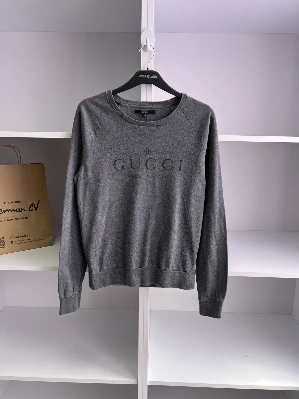 Designer × Gucci × Vintage Vintage Gucci Made In italy Big Logo Spell Out Sweatshirt Size US M / EU 48-50 / 2 - 1 Thumbnail