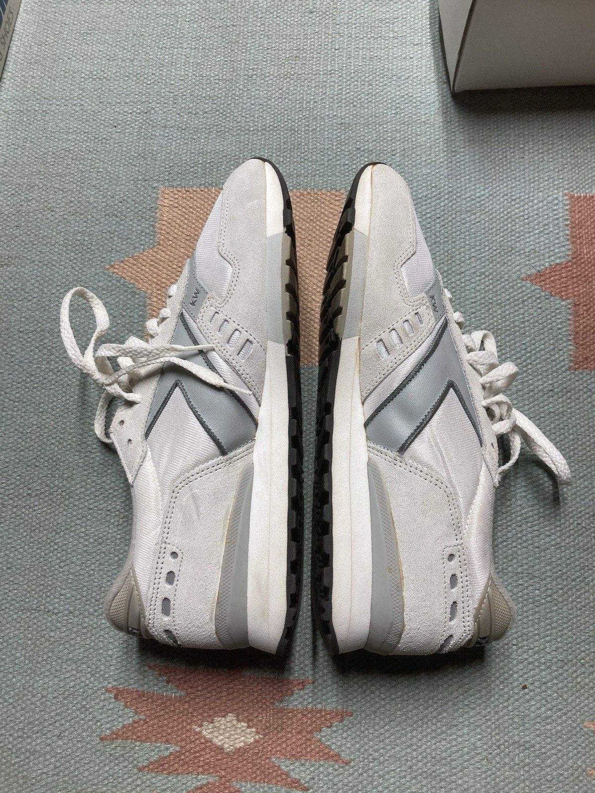 Vintage 1980s brooks running shoes Axiom KW NOS white gray men’s 10 Size US 10 / EU 43 - 3 Thumbnail