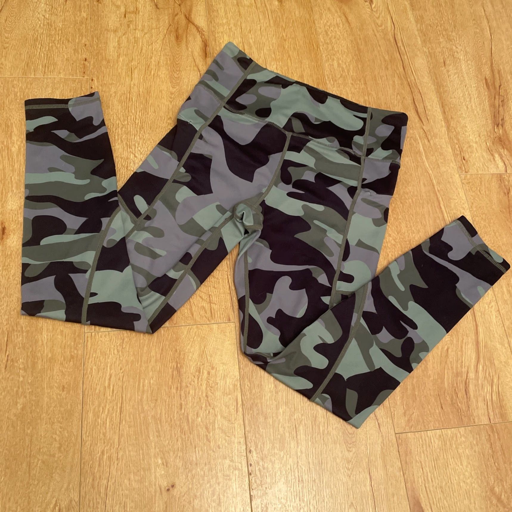 Vintage Zyia Active Leggings 7/8 Green Camo Pockets Yoga Running Athletic 6-8 Women Size 28" / US 6 / IT 42 - 3 Thumbnail