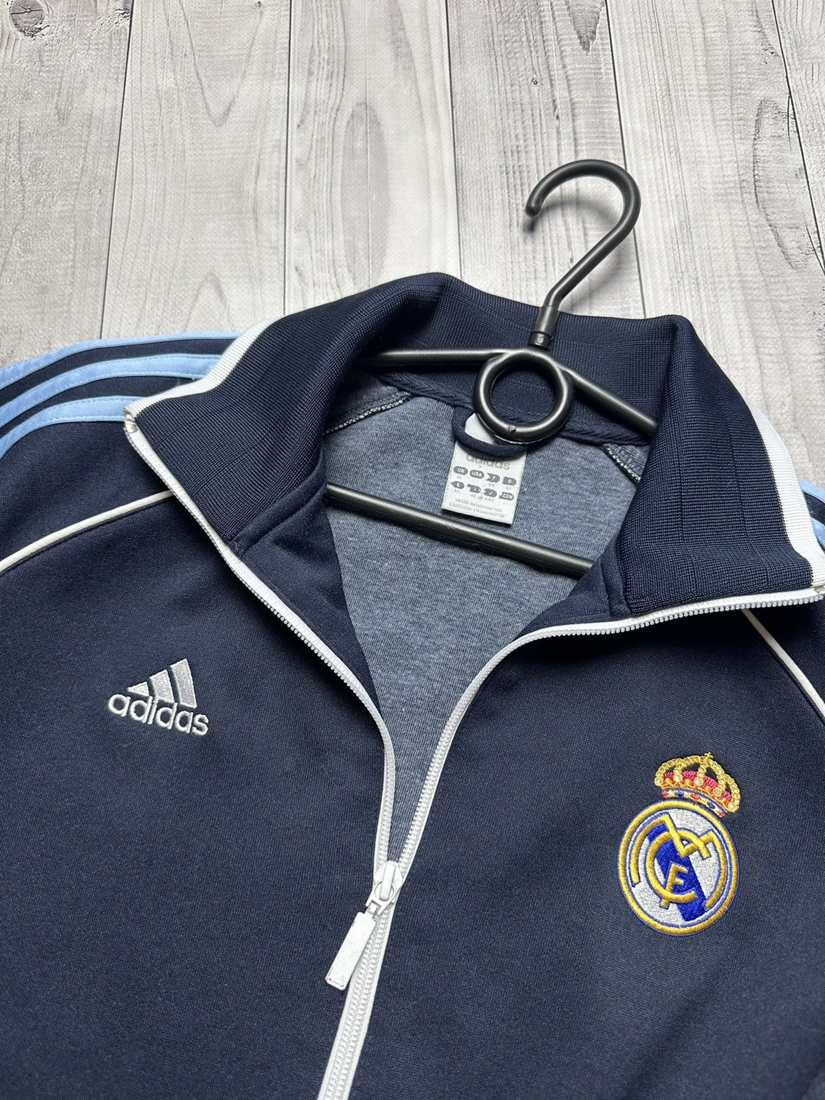 Adidas × Vintage Vintage adidas Real Madrid soccer jacket Women’s 7 Size M / US 6-8 / IT 42-44 - 4 Thumbnail