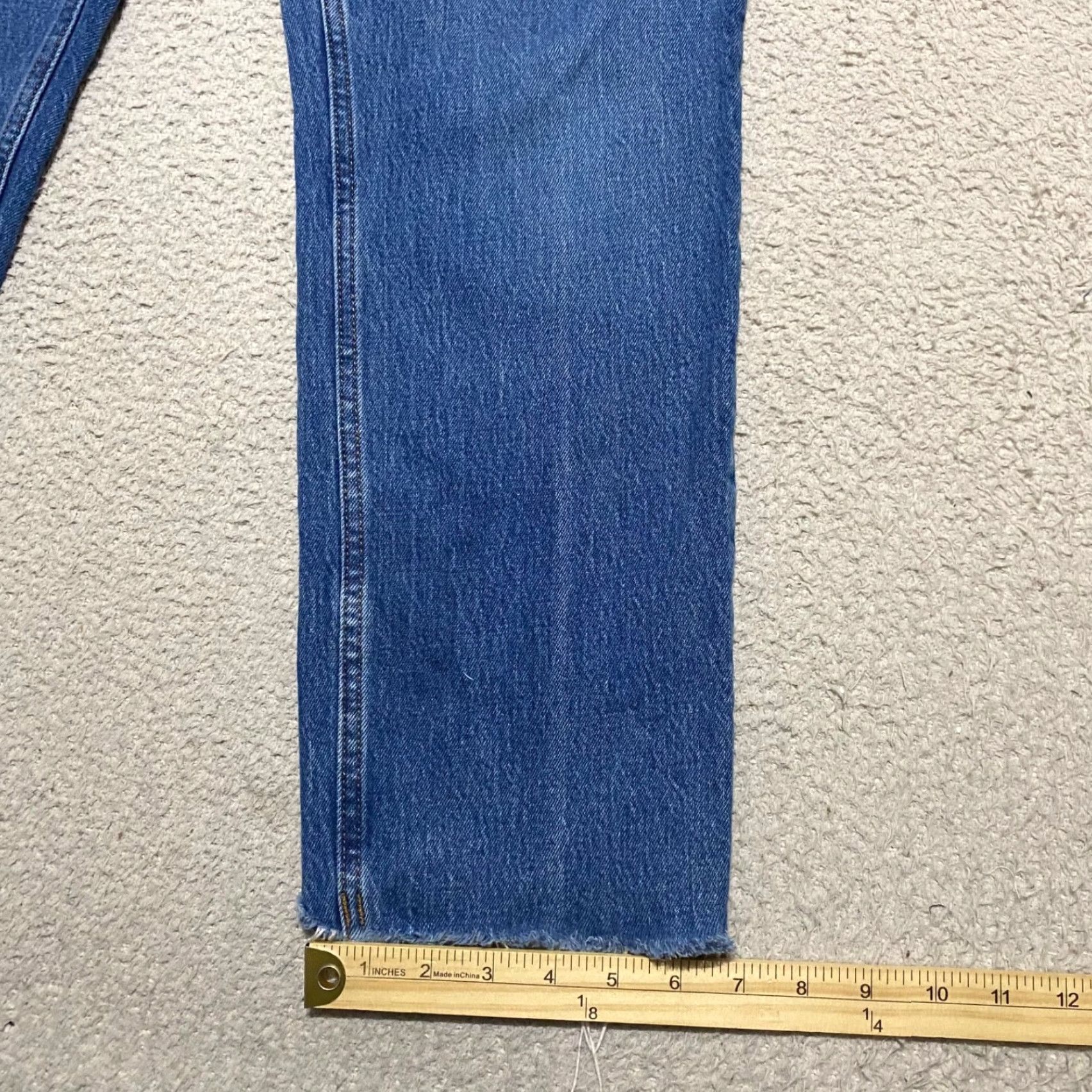 Abercrombie & Fitch Abercrombie & Fitch Jeans Womens sz 8 Blue Denim Medium Wash Straight 8 Blue Jeans Womens Regular Size 8 Vintage? No Size 30" / US 8 / IT 44 - 4 Thumbnail