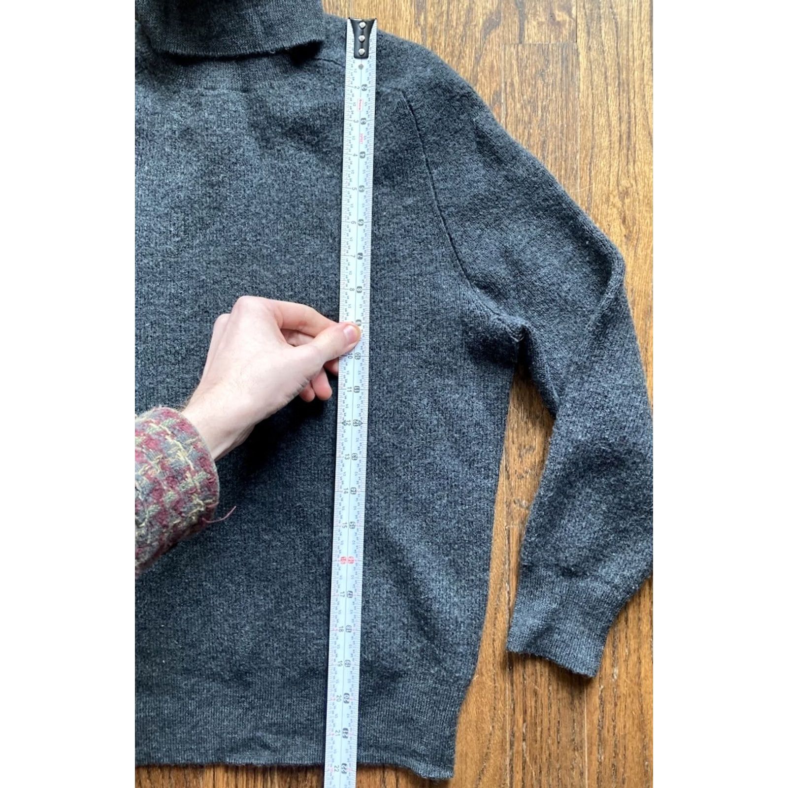 J.Crew J. Crew Sweater Mens Small Gray Merino Wool Turtleneck Pullover Saddle Sleeve Size US S / EU 44-46 / 1 - 4 Thumbnail
