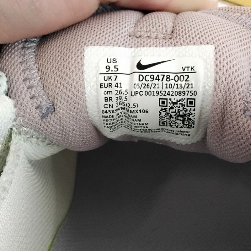 Nike Nike Air Max Sneakers Women's 9.5 Purple/Gray 2021 Size US 9.5 / IT 39.5 - 11 Thumbnail