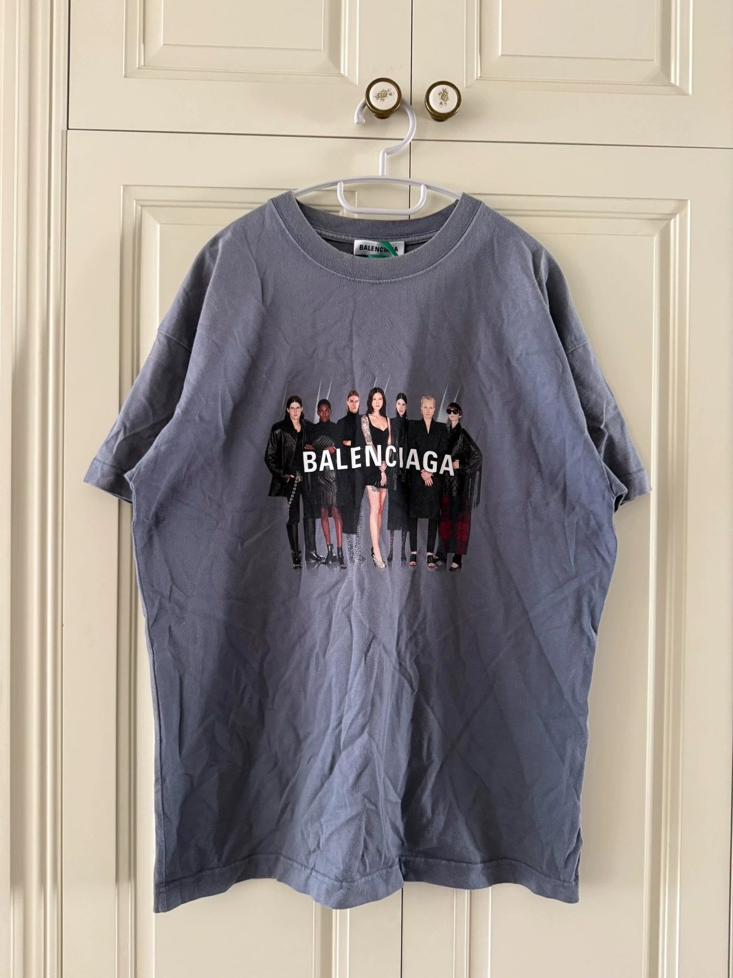 Balenciaga balenciaga short sleeve graphic t-shirt size s Size US S / EU 44-46 / 1 - 1 Thumbnail