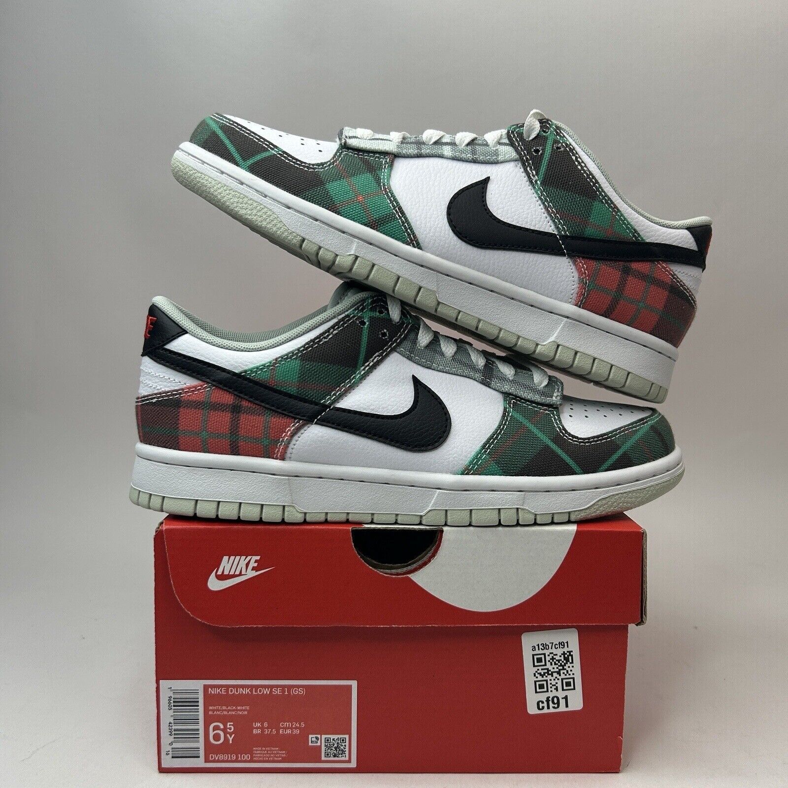 Nike New Nike Dunk Low GS SE 1 “Tartan Plaid” 2023 Size US 8 / IT 38 - 1 Thumbnail