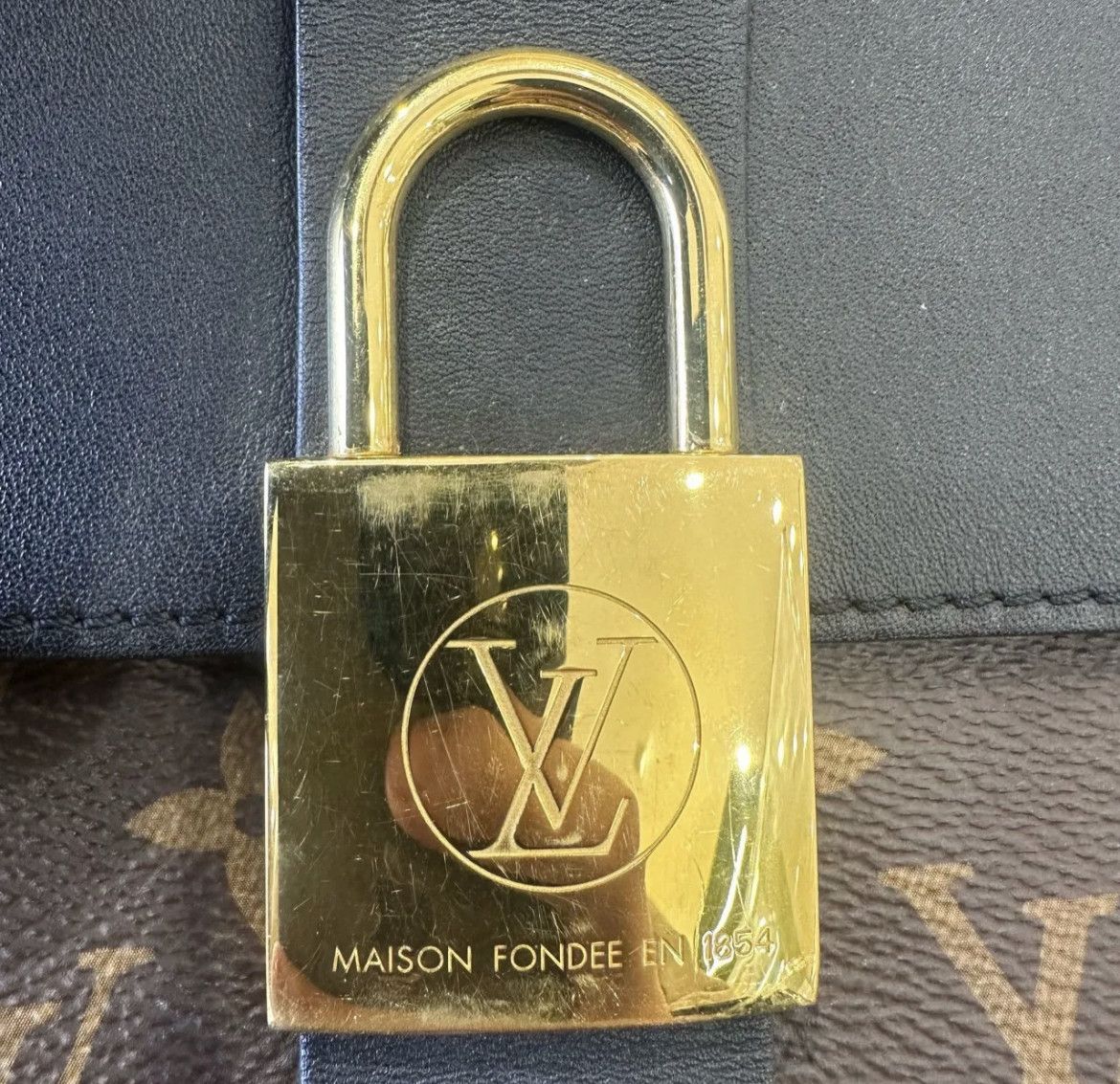 Louis Vuitton Louis Vuitton Locket Color Splicing Size ONE SIZE - 6 Thumbnail