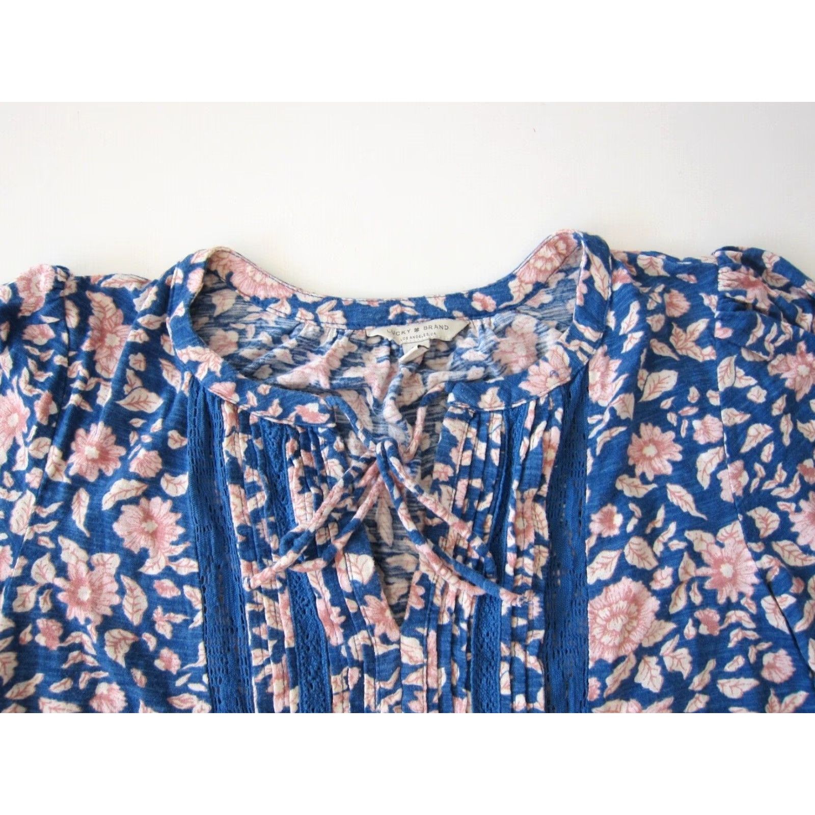 Lucky Brand Lucky Brand Blouse Short Sleeve Cotton Stretch Floral Blue Pink Peasant S/P Size S / US 4 / IT 40 - 3 Thumbnail