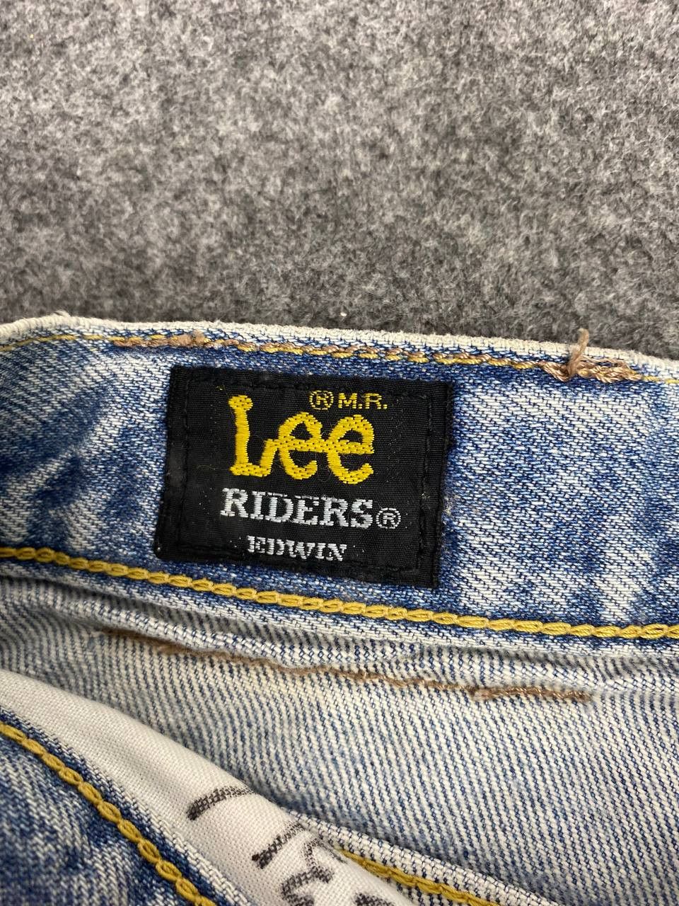 Lee vintage lee riders distressed reworked denim nice design Size US 31 - 16 Thumbnail