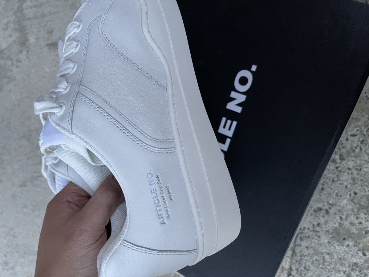 Article No. BRAND NEW 0922 White Low Top Sneakers Size US 9 / EU 42 - 10 Thumbnail