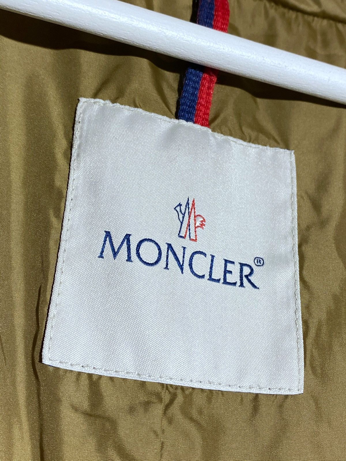 Moncler Moncler Nylon Gold Old Money Vibes Authentic Jacket Size US M / EU 48-50 / 2 - 22 Thumbnail
