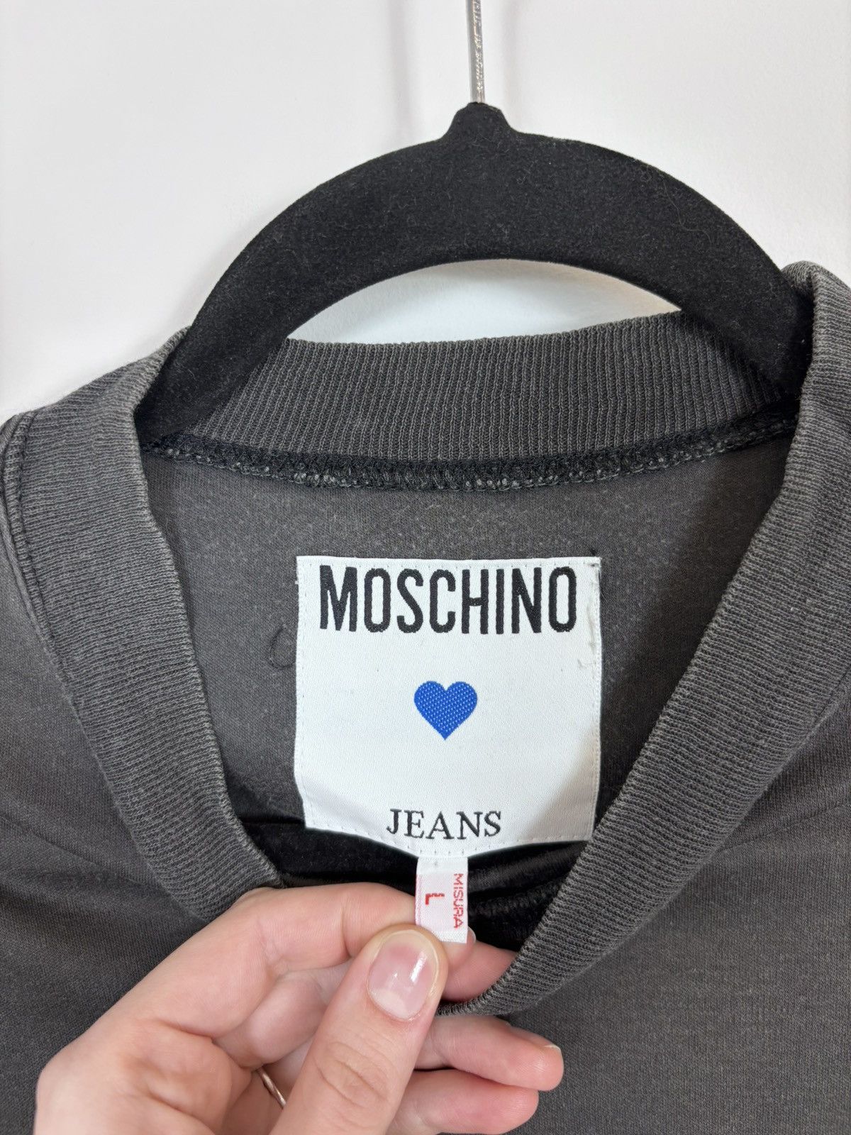 Moschino Vintage 1990s Moschino Women’s Faded Black T-Shirt Tee Size L / US 10 / IT 46 - 10 Thumbnail