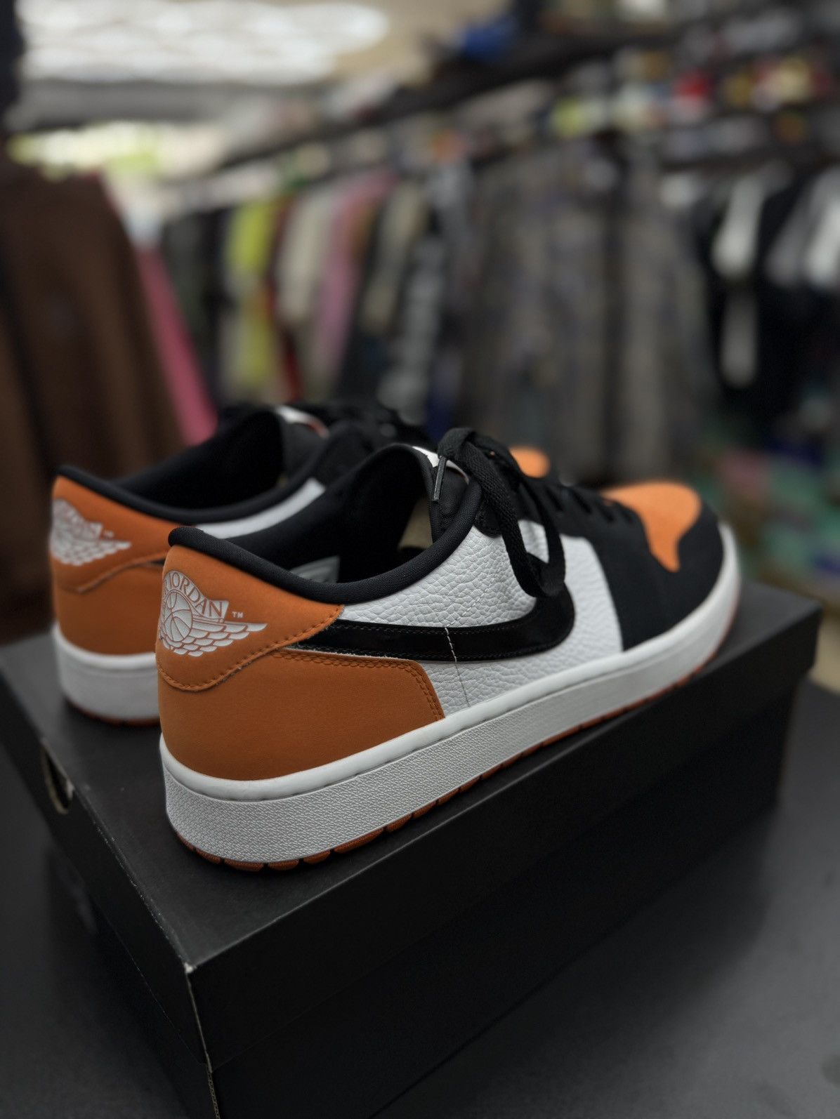 Jordan Brand × Nike Jordan 1 Low Shattered Backboard Golf Size 14 Size US 14 / EU 47 - 3 Thumbnail