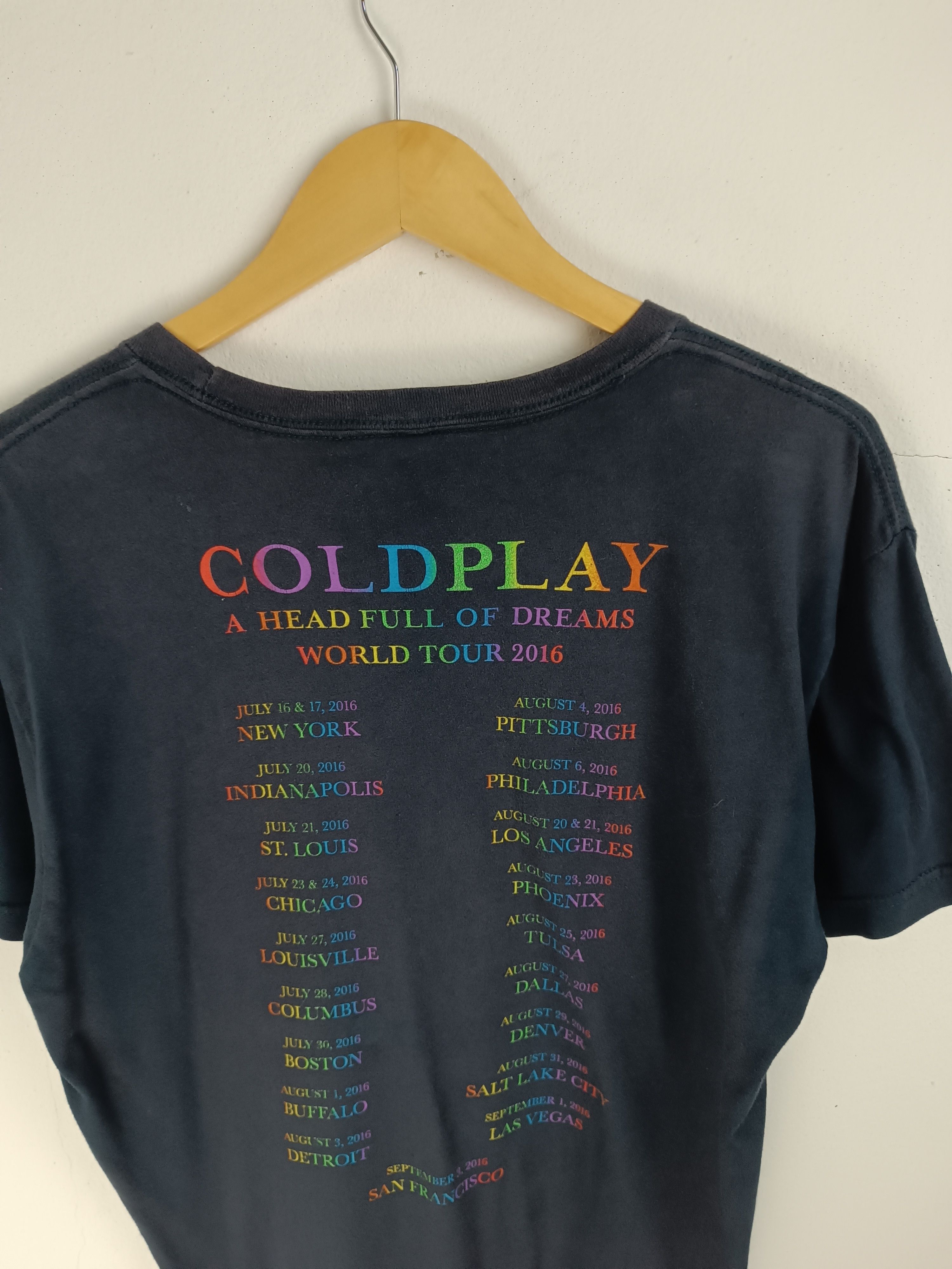 Band Tees VINTAGE 2016 COLDPLAY HEAD FULL OF STARS TOUR TEE sting u2 Size US M / EU 48-50 / 2 - 14 Thumbnail