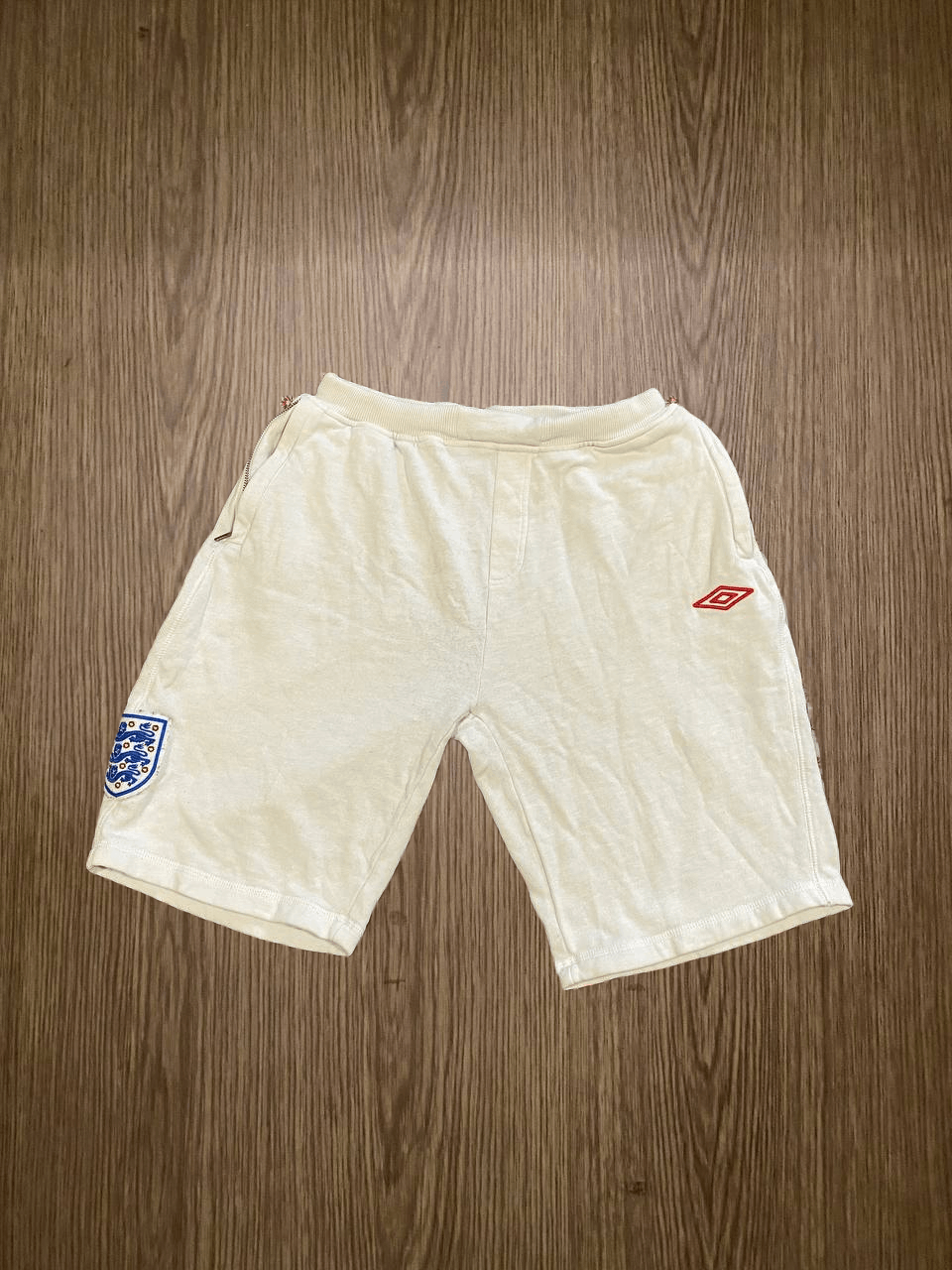 Umbro Vintage 90s Umbro shorts streetwear logo style Size US 30 / EU 46 - 1 Thumbnail